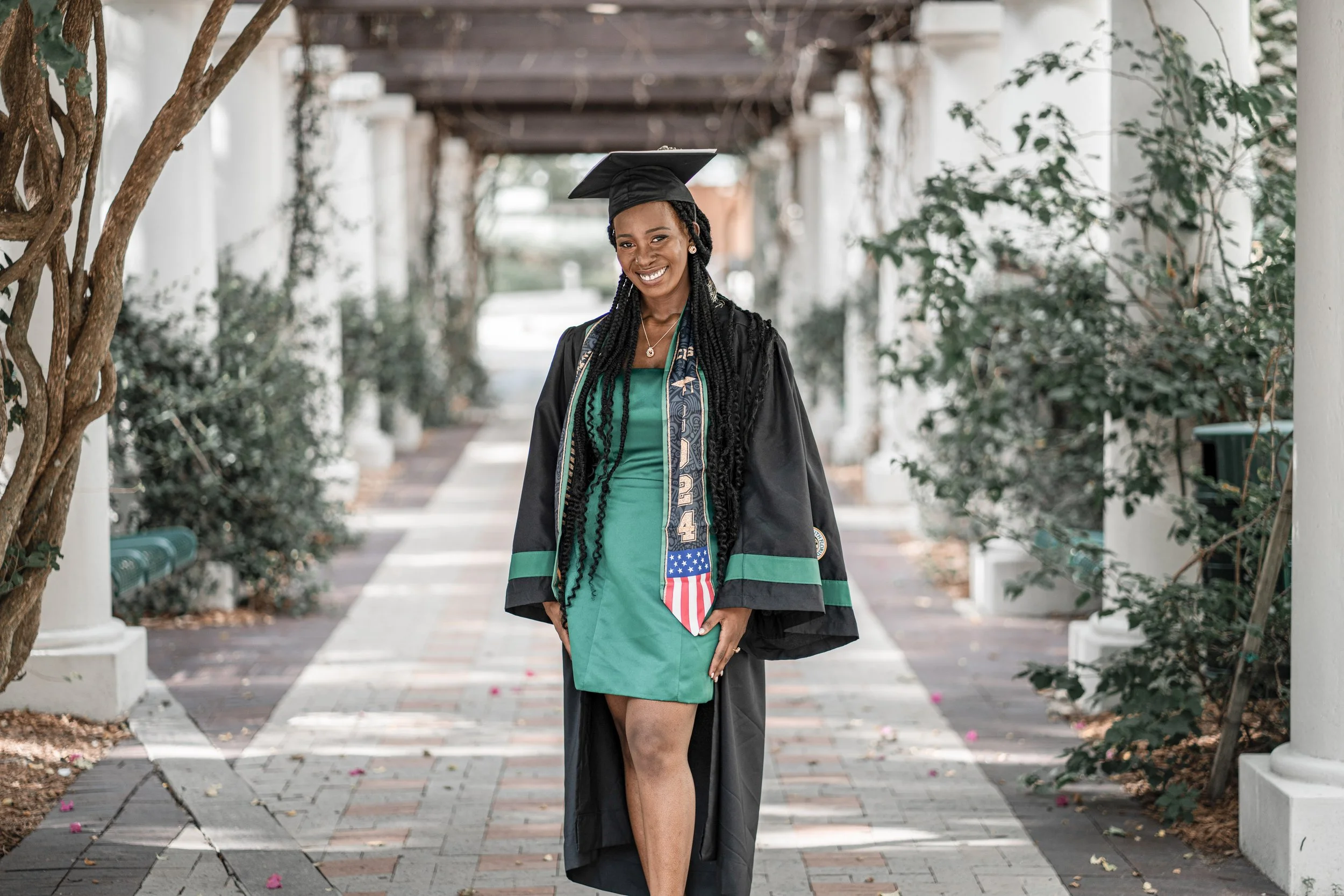Graduation-Tampa-Photographer-USF-High School-48.jpg