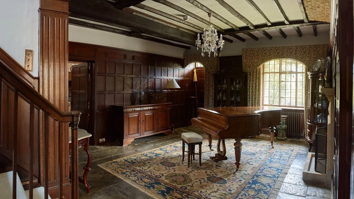 Photoshoot Location Agency UK Peagreen Locations Lifestyle Photoshoot