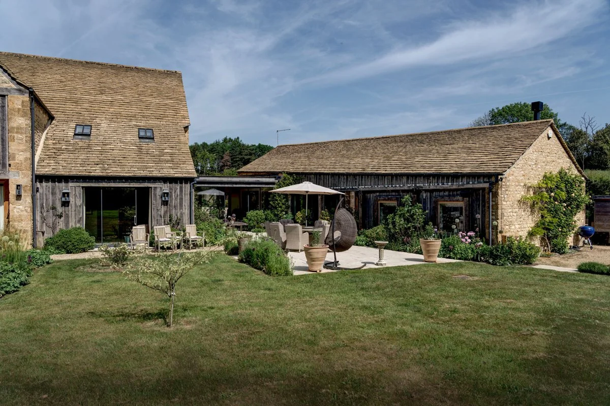 the-oak-barn-gloucestershire-peagreen-locations (5).jpg