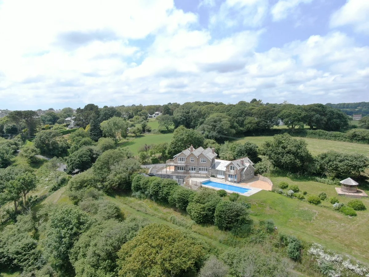 cornish-house-cornwall-peagreen-loactions (1).jpg