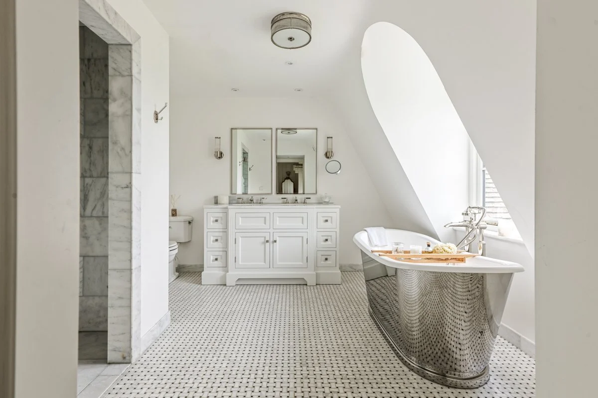 Okebrook House_34_Master Bathroom.jpg
