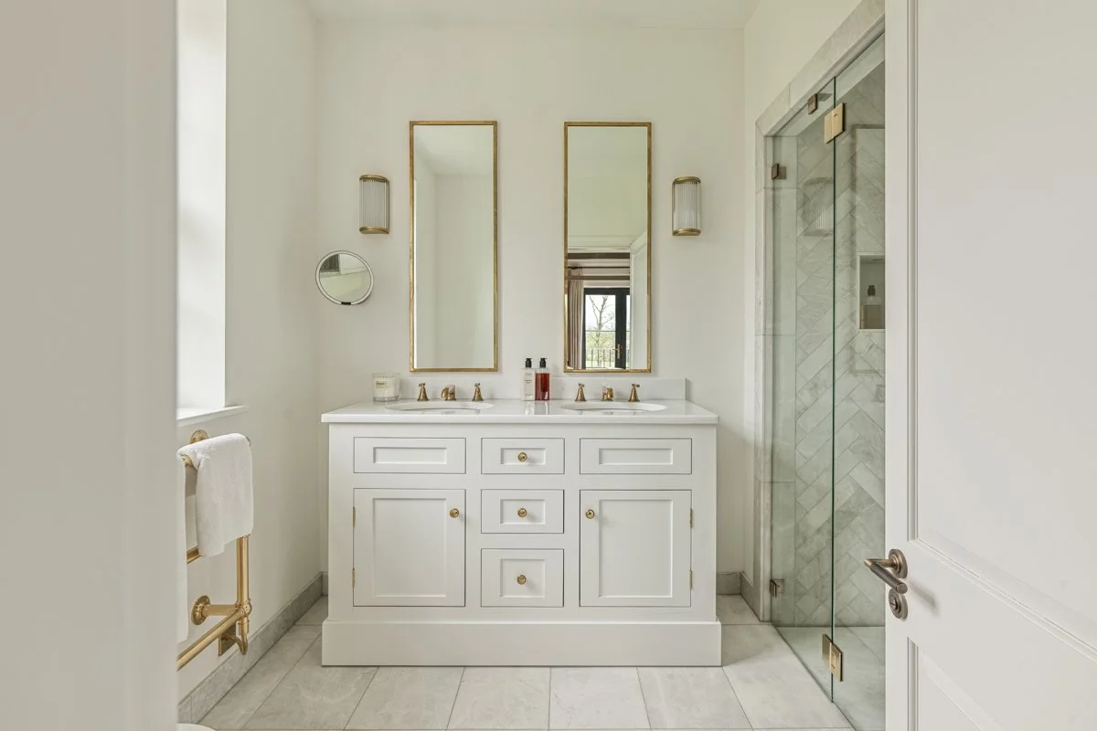 Okebrook House_22_Bedroom 2 Shower.jpg