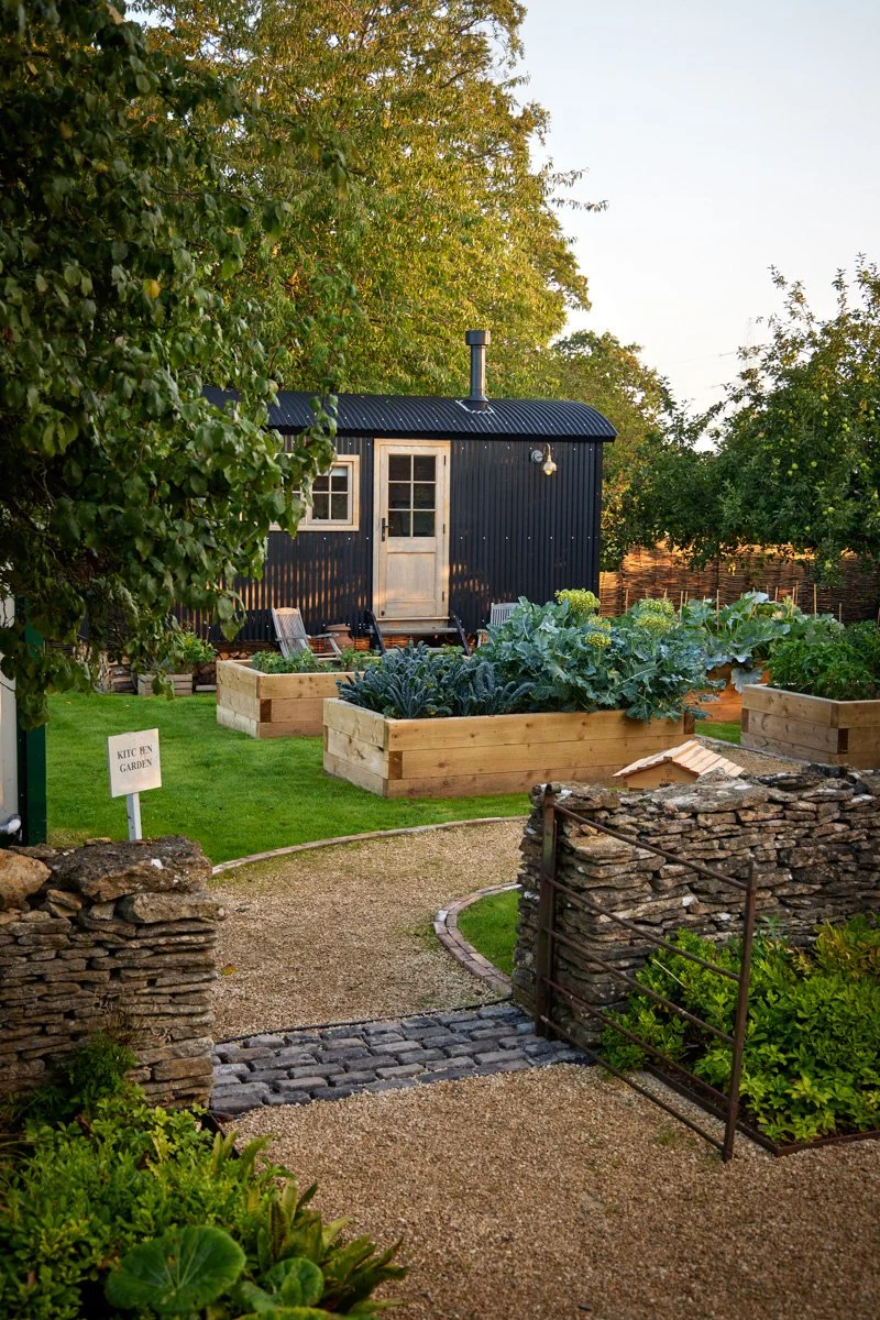 combe-house-wilthire-peagreen-locations (46).jpg