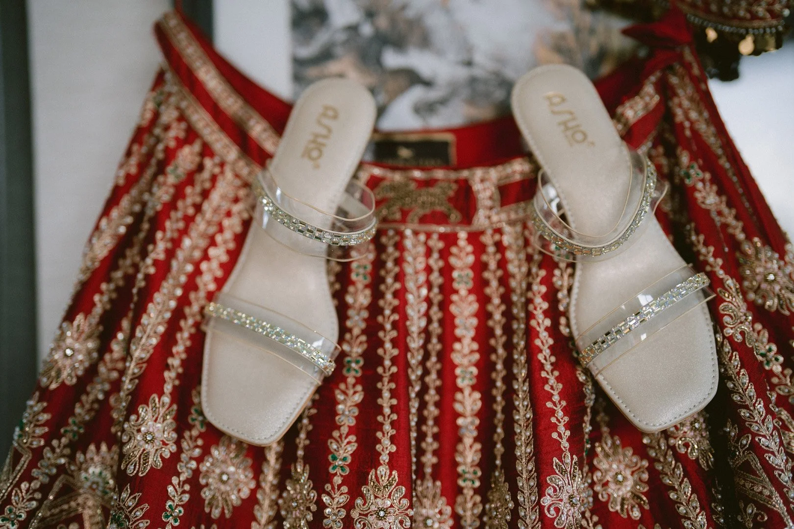 gujratibridegettingreadyportraits-6.jpg