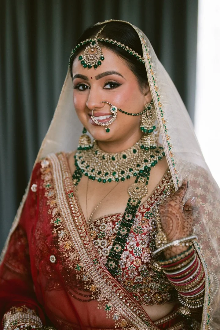 gujratibridegettingreadyportraits-42.jpg