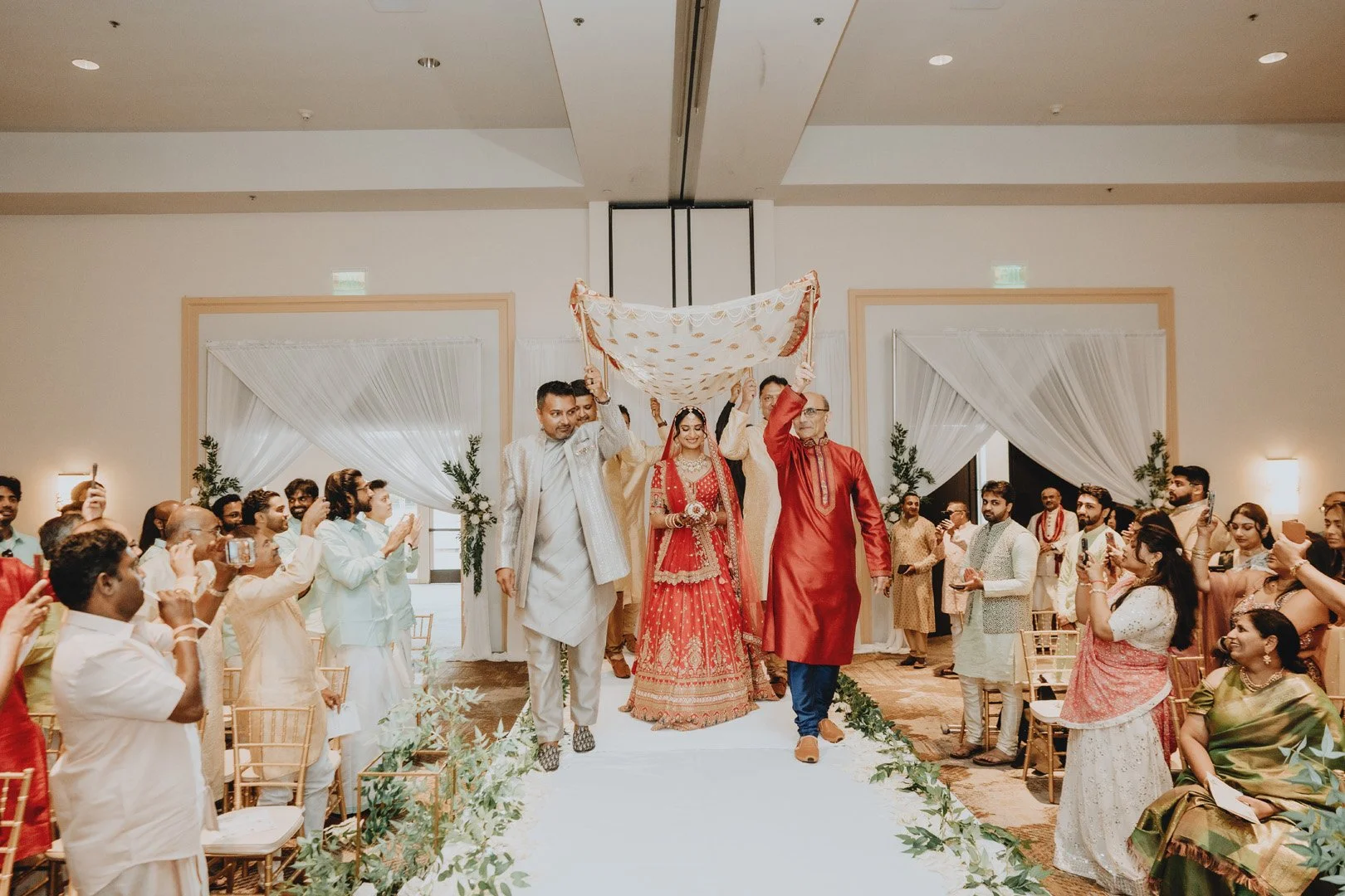 gujrati_tamil_wedding_sanramon_marriott-351.jpg