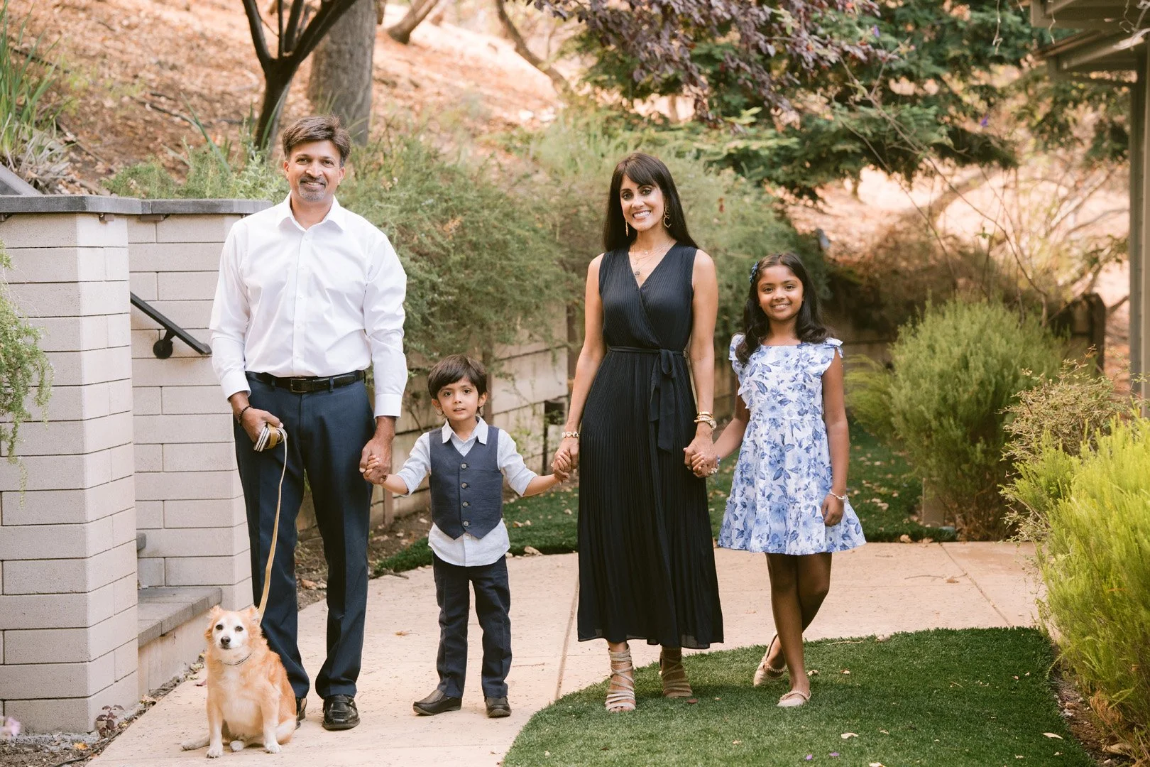 Esha_Family_2025-23.jpg