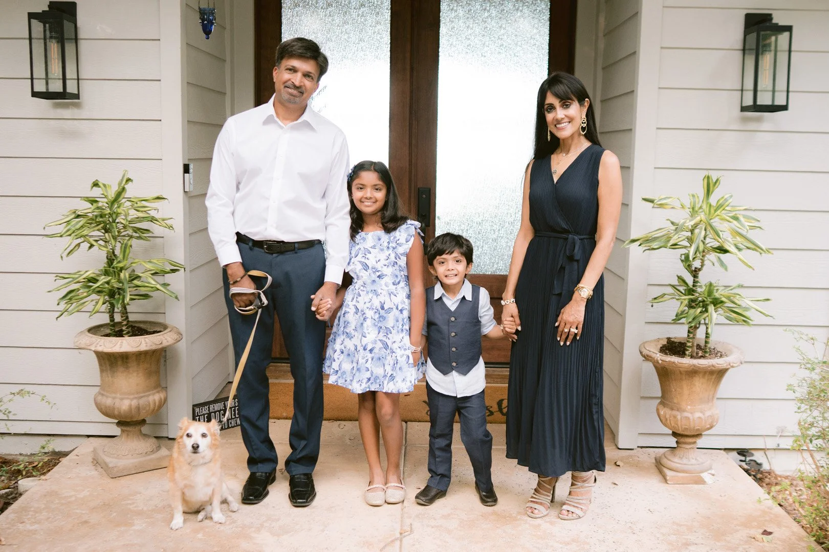 Esha_Family_2025-35.jpg