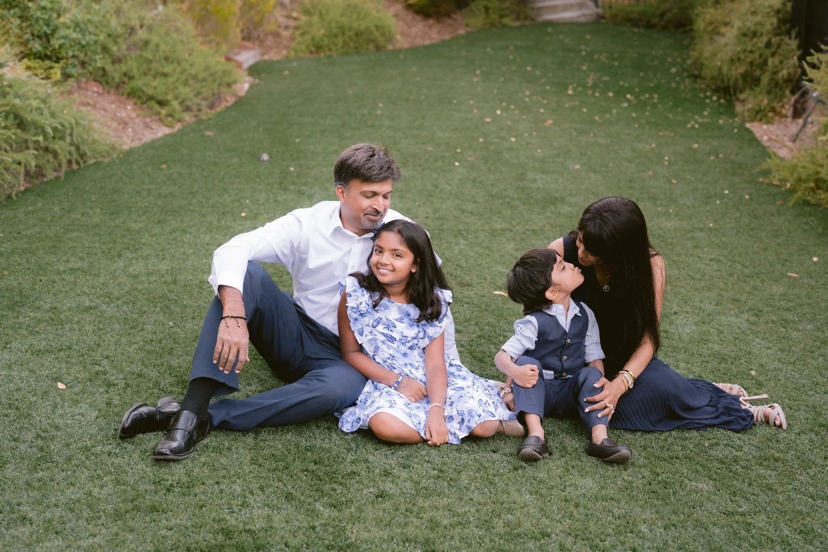 Esha_Family_2025-96.jpg