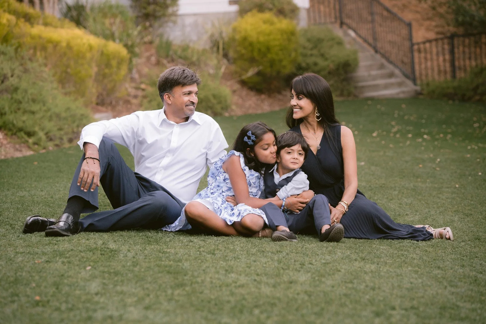 Esha_Family_2025-102.jpg