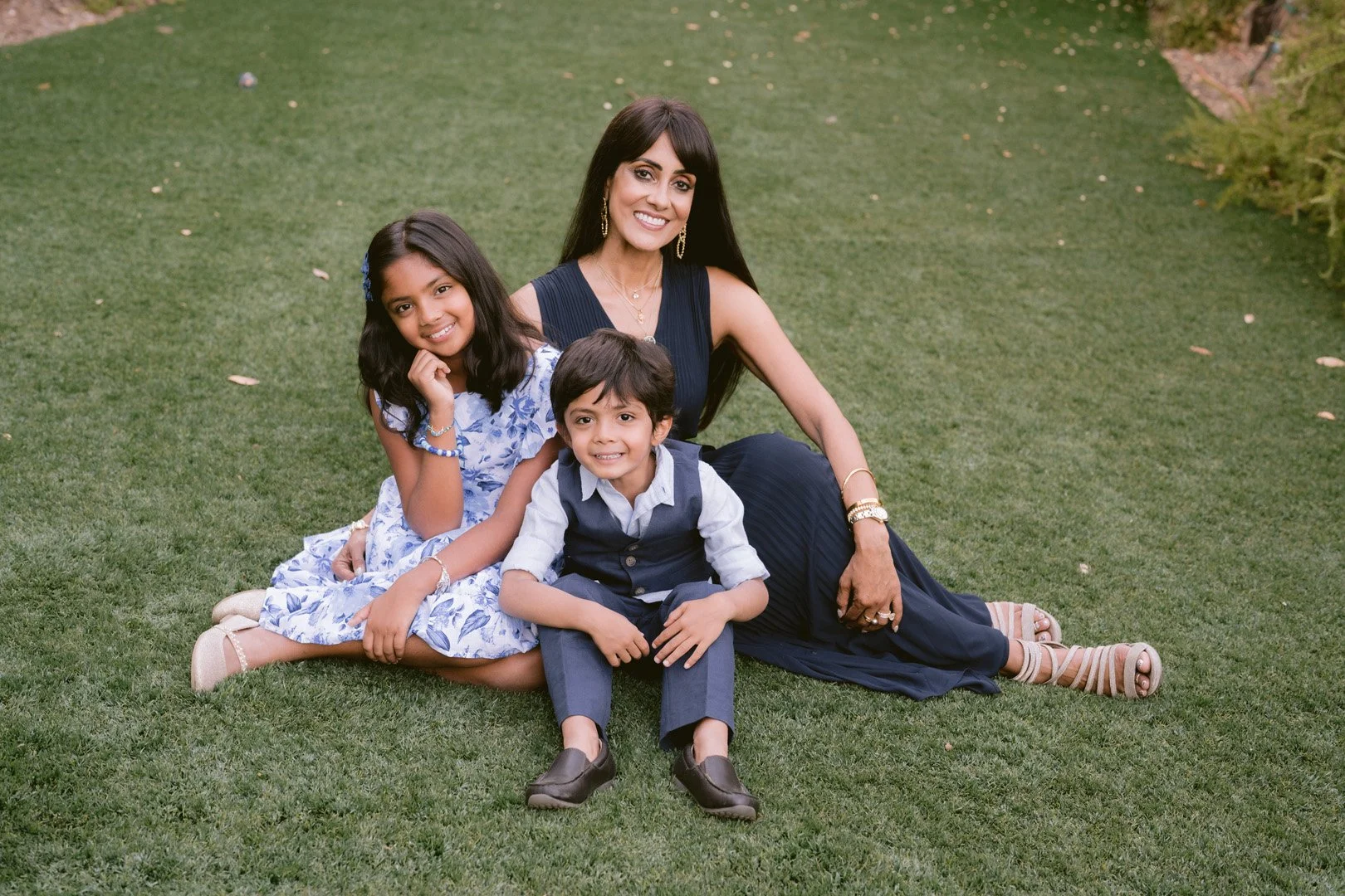 Esha_Family_2025-115.jpg