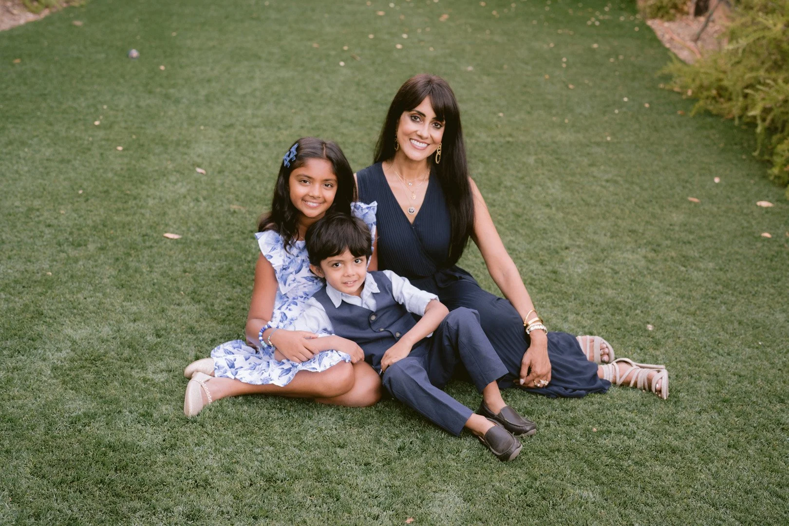 Esha_Family_2025-121.jpg