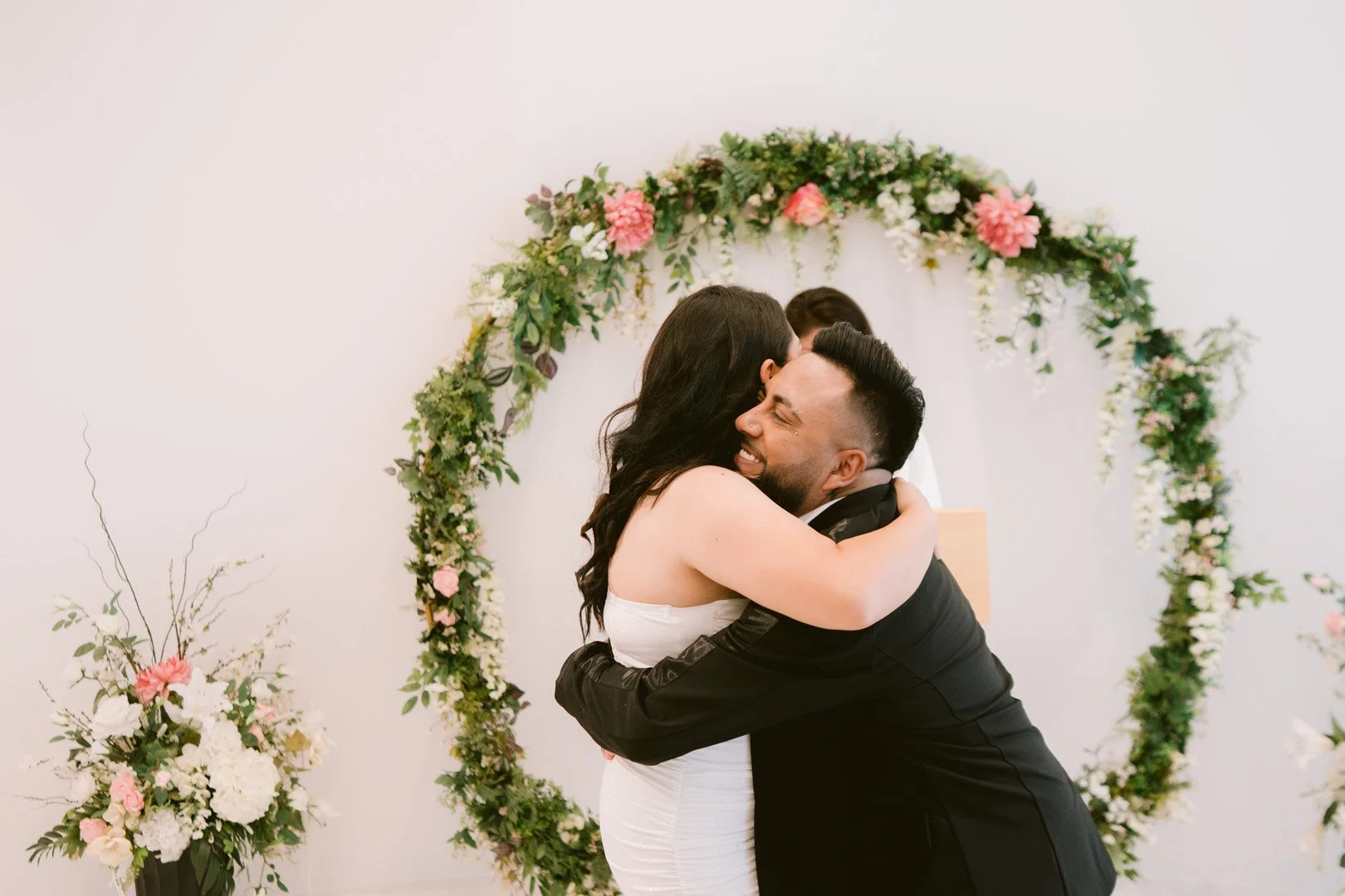 Mexican_civil_wedding_Portraits_vasona_lake-21.jpg