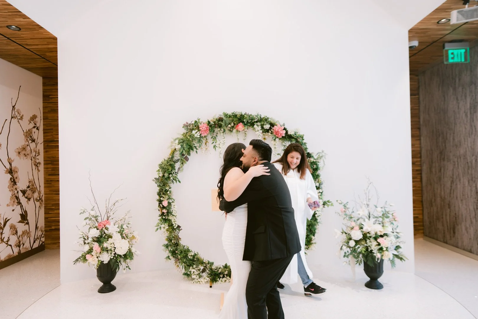 Mexican_civil_wedding_Portraits_vasona_lake-22.jpg