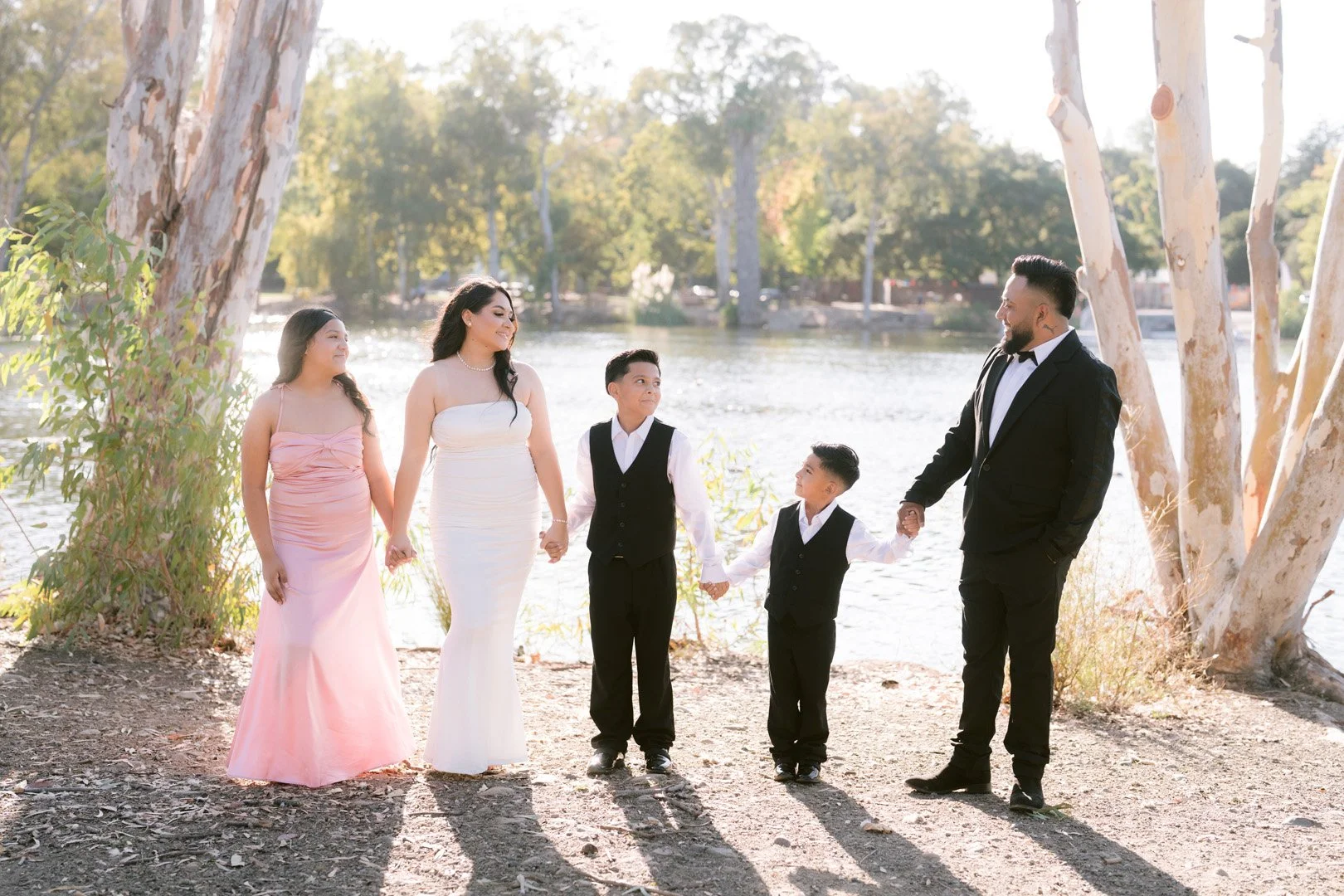 Mexican_civil_wedding_Portraits_vasona_lake-100.jpg