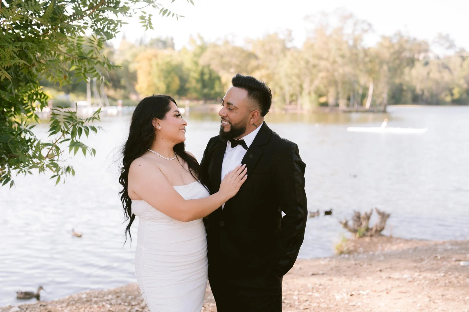 Mexican_civil_wedding_Portraits_vasona_lake-105.jpg