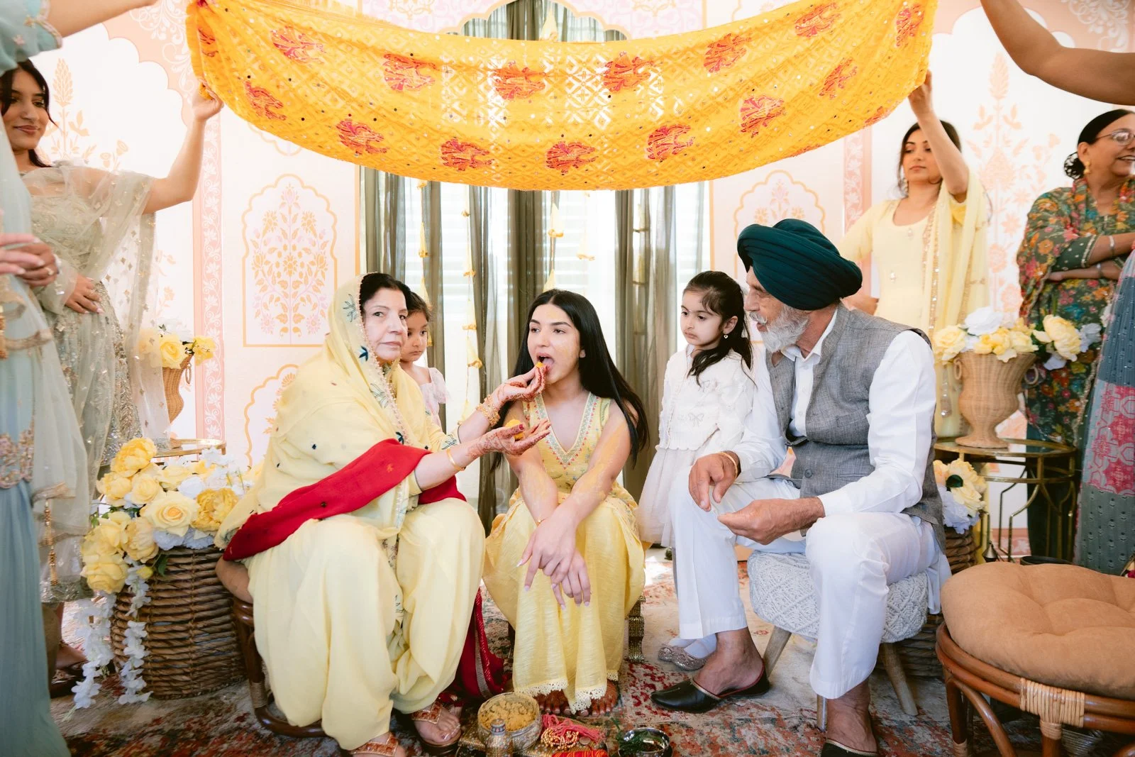 Punjabi_bride_Maiyaan-124.jpg