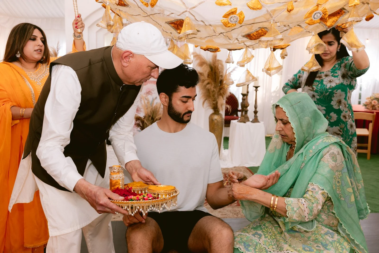Sikh_punjabi_groom_Maiyan_Mehndi_Jaggo_Fresno-16.jpg