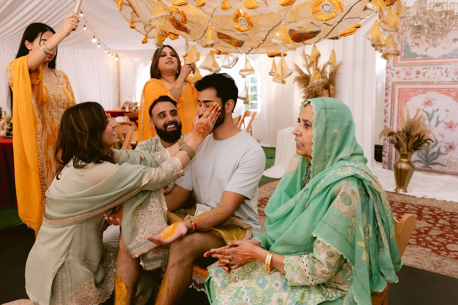 Sikh_punjabi_groom_Maiyan_Mehndi_Jaggo_Fresno-24.jpg