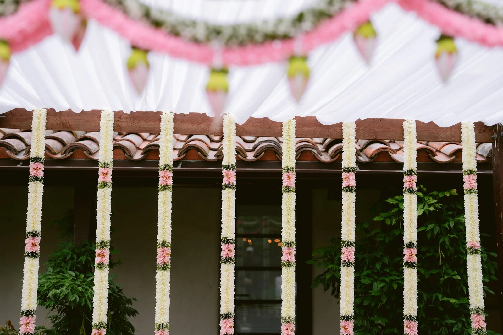 Dazzling_Streaks_Lucie_Stern_Community_Center_Indian_Wedding_Decor-7.jpg