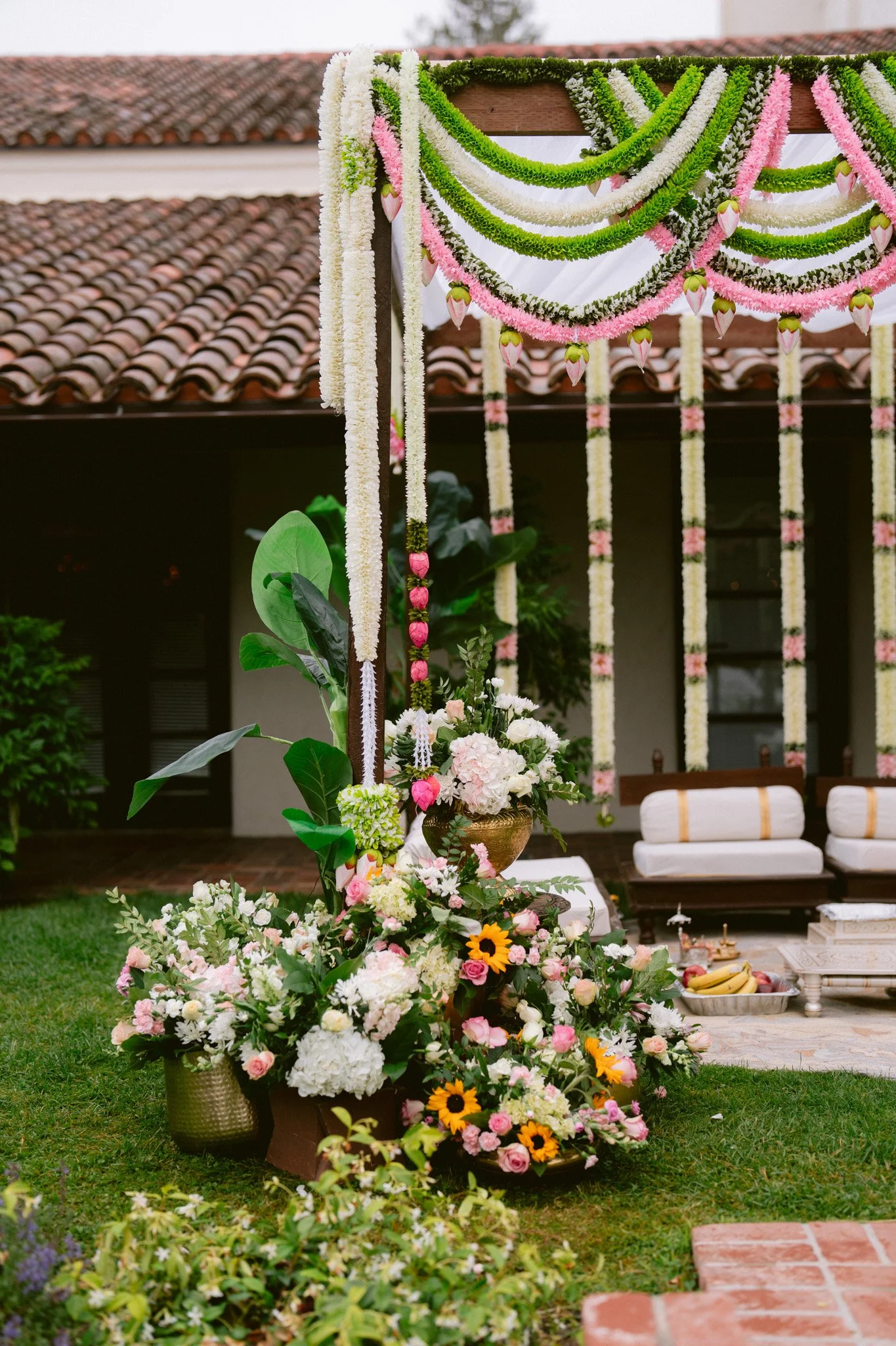Dazzling_Streaks_Lucie_Stern_Community_Center_Indian_Wedding_Decor-55.jpg