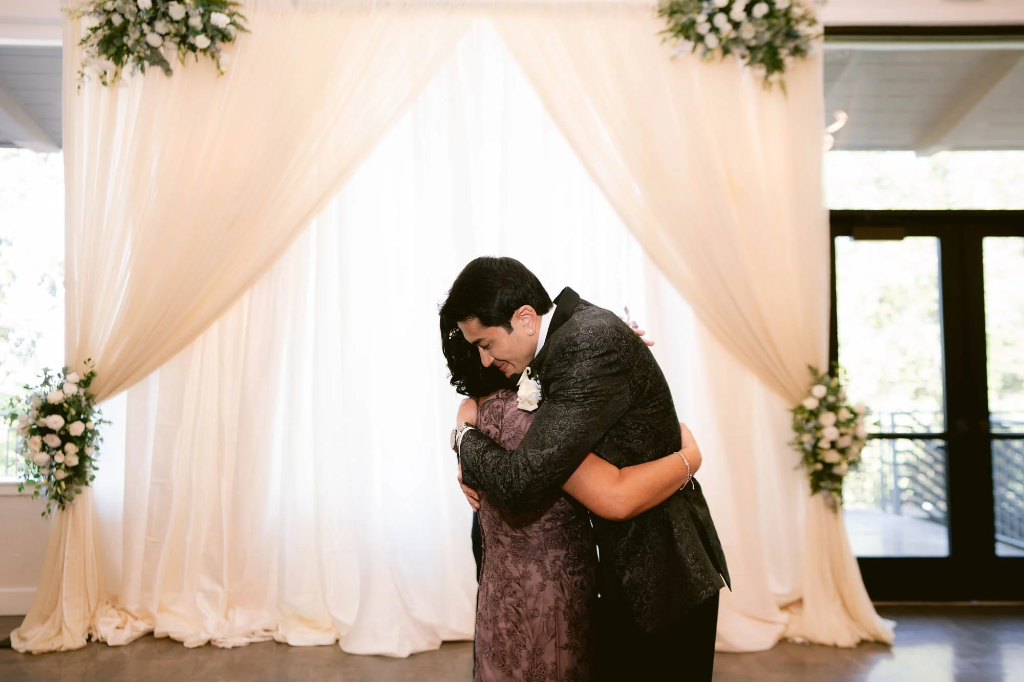 American_Wedding_the_club_at_Castlewood-213.jpg
