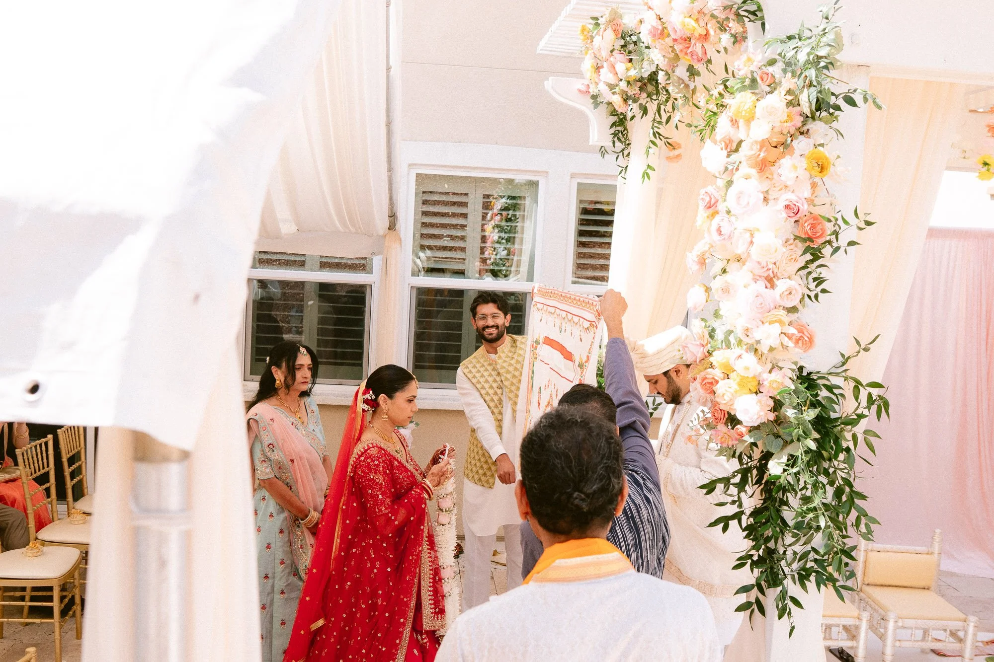 Intimate_Indian_Wedding_Dublin-208.jpg