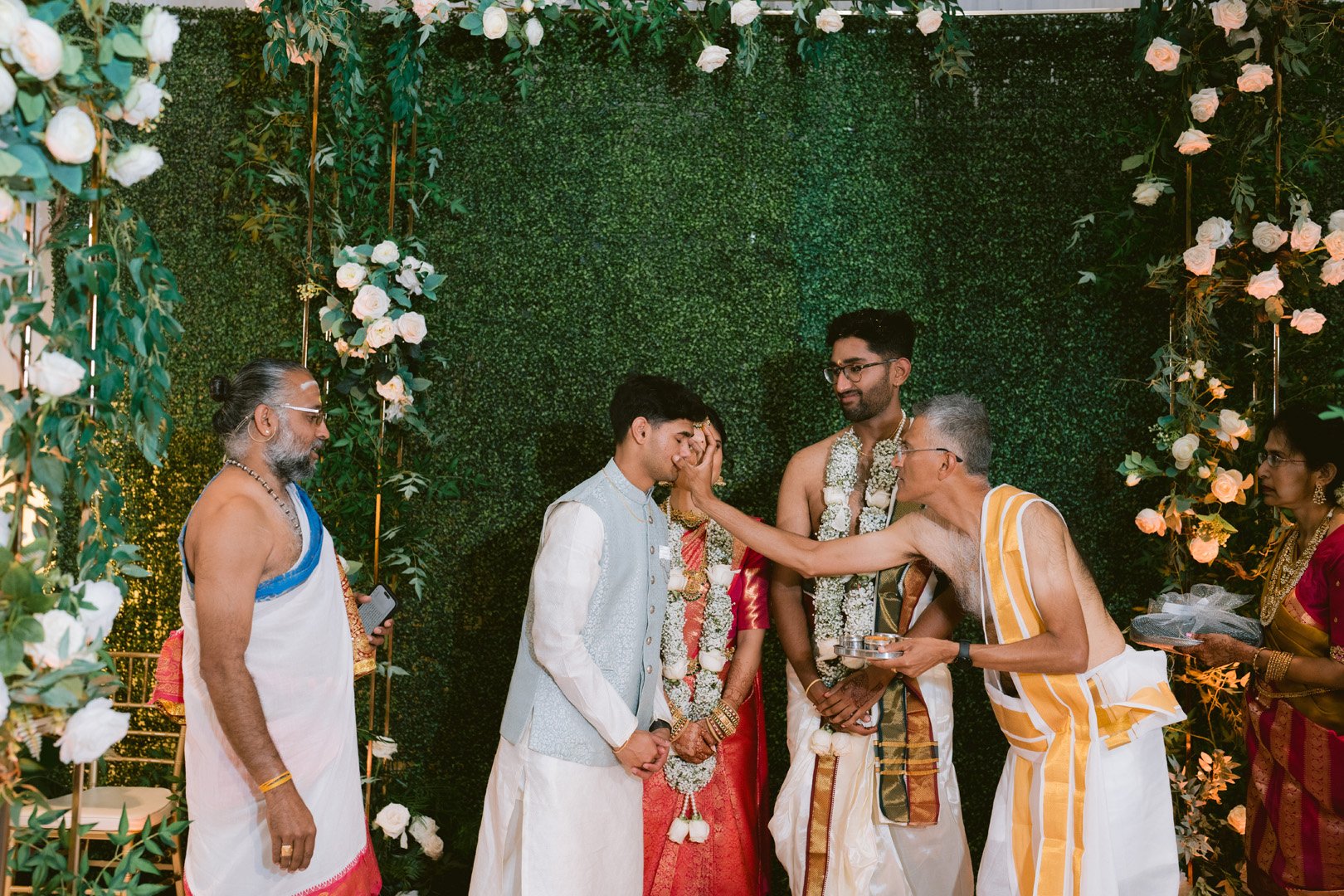 gujrati_tamil_wedding_sanramon_marriott-65.jpg