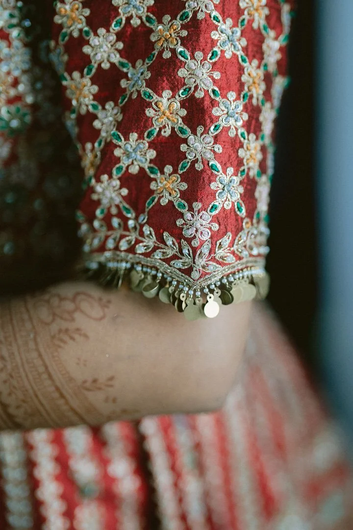 gujratibridegettingreadyportraits-20.jpg