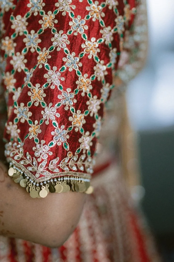 gujratibridegettingreadyportraits-21.jpg