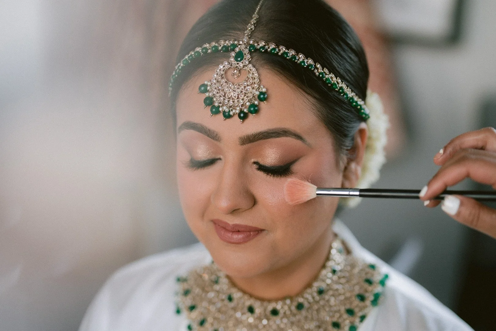 gujratibridegettingreadyportraits-5.jpg
