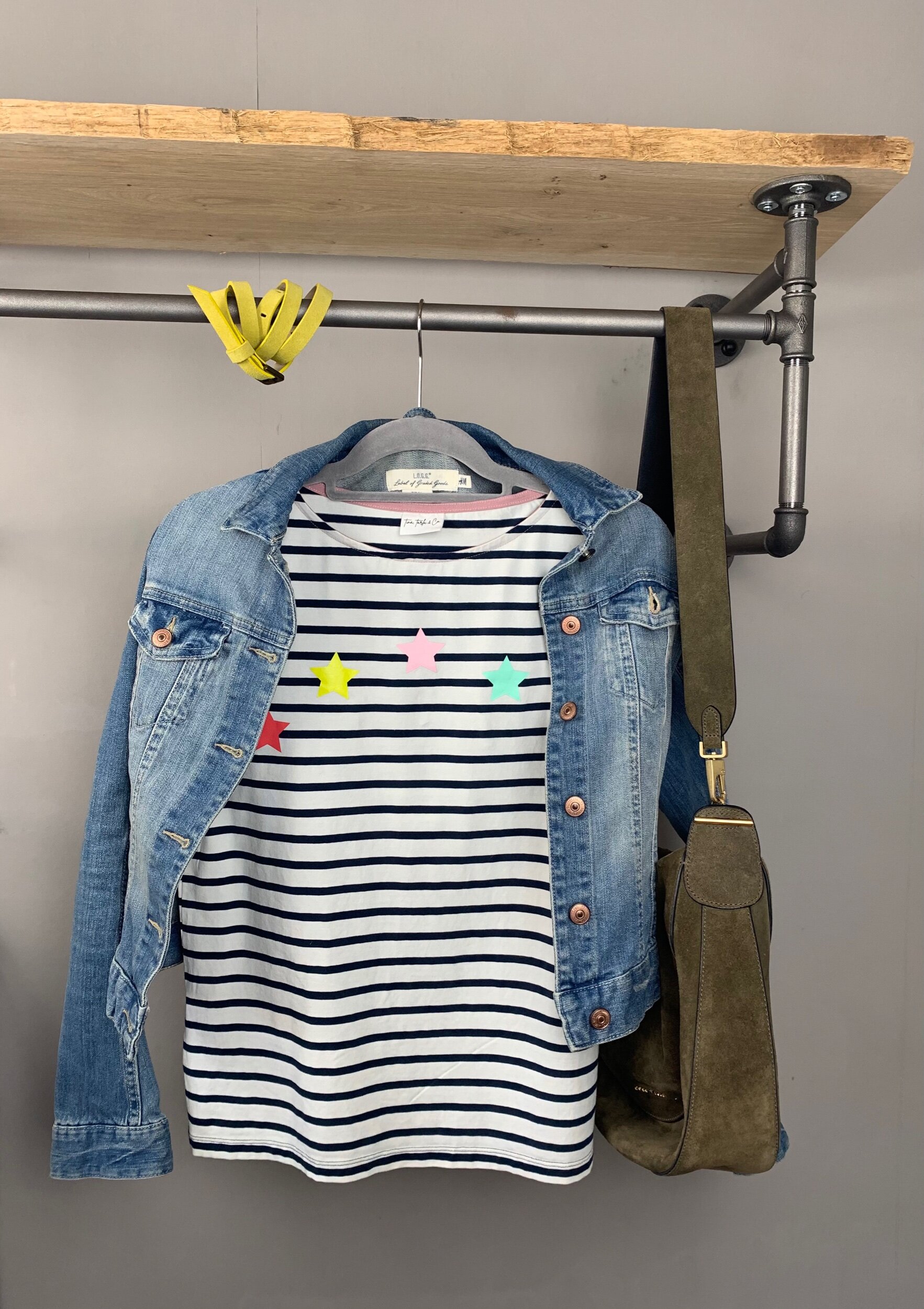 FADEF38F-EE4B-475D-8C1B-0FBCD115B29A