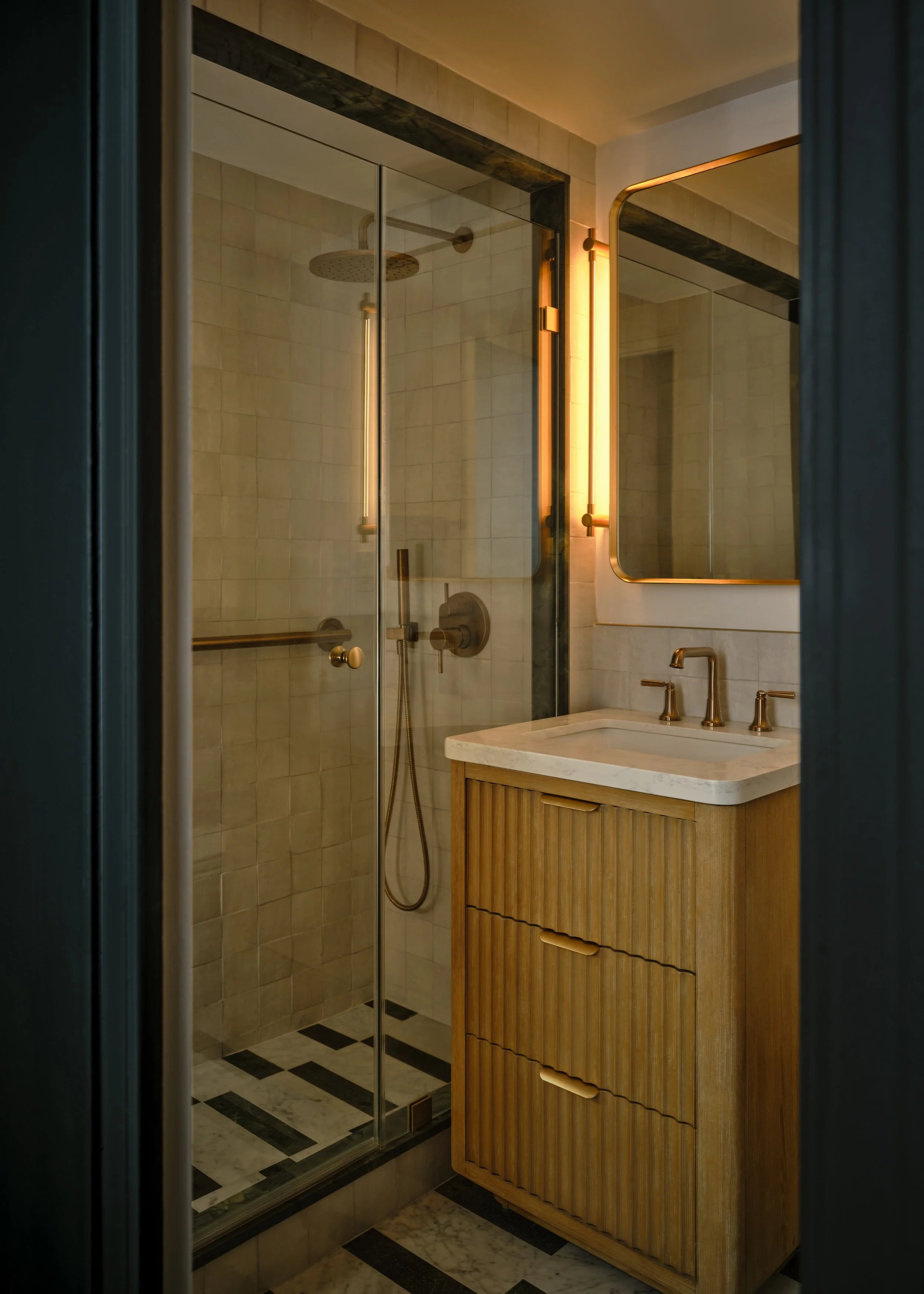 Photo: Claire Esparros