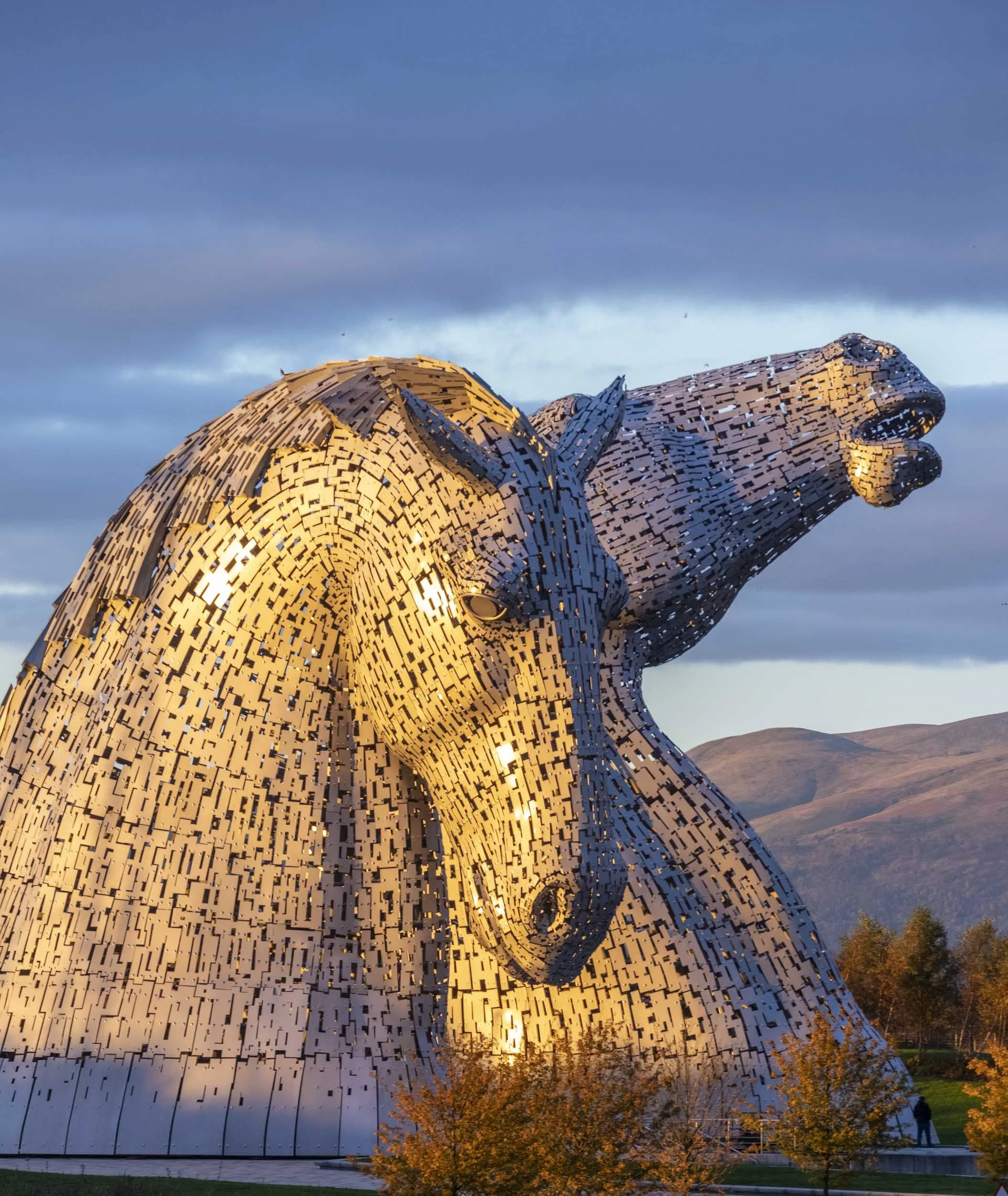 Kelpies at Night_48-HDR.jpg