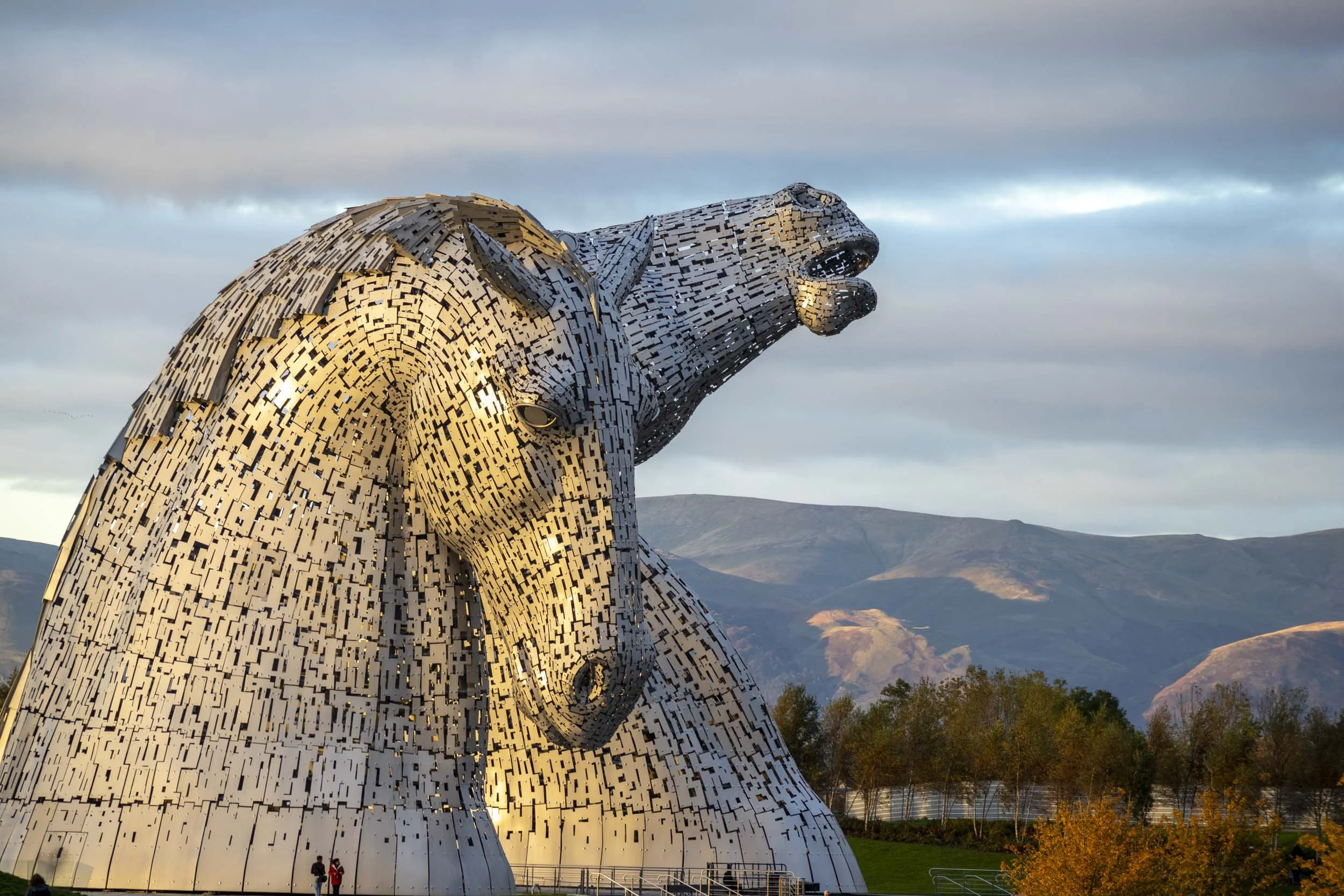 Kelpies at Night_8-HDR.jpg