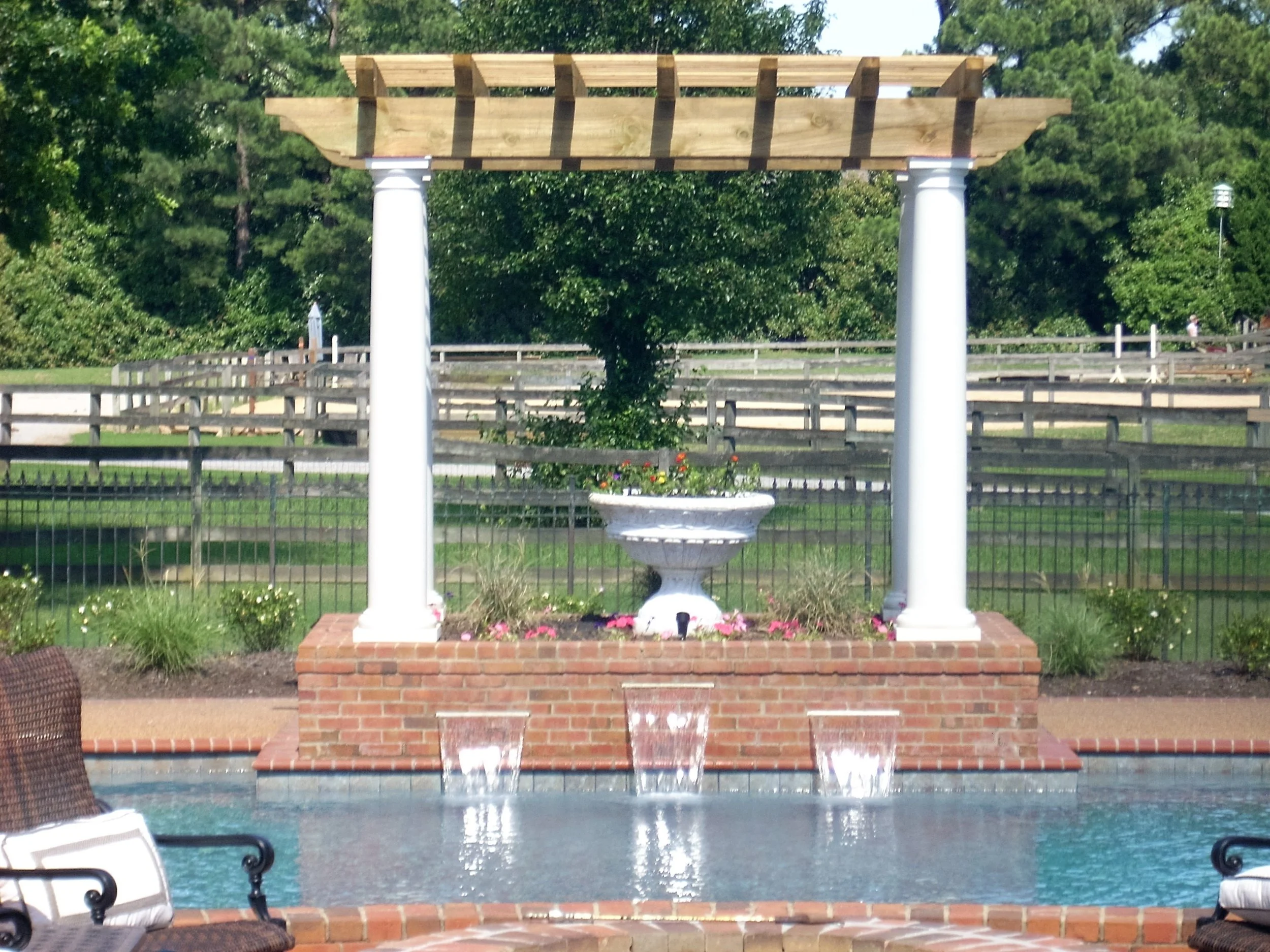 Sutton,Lafterpics 006.jpg