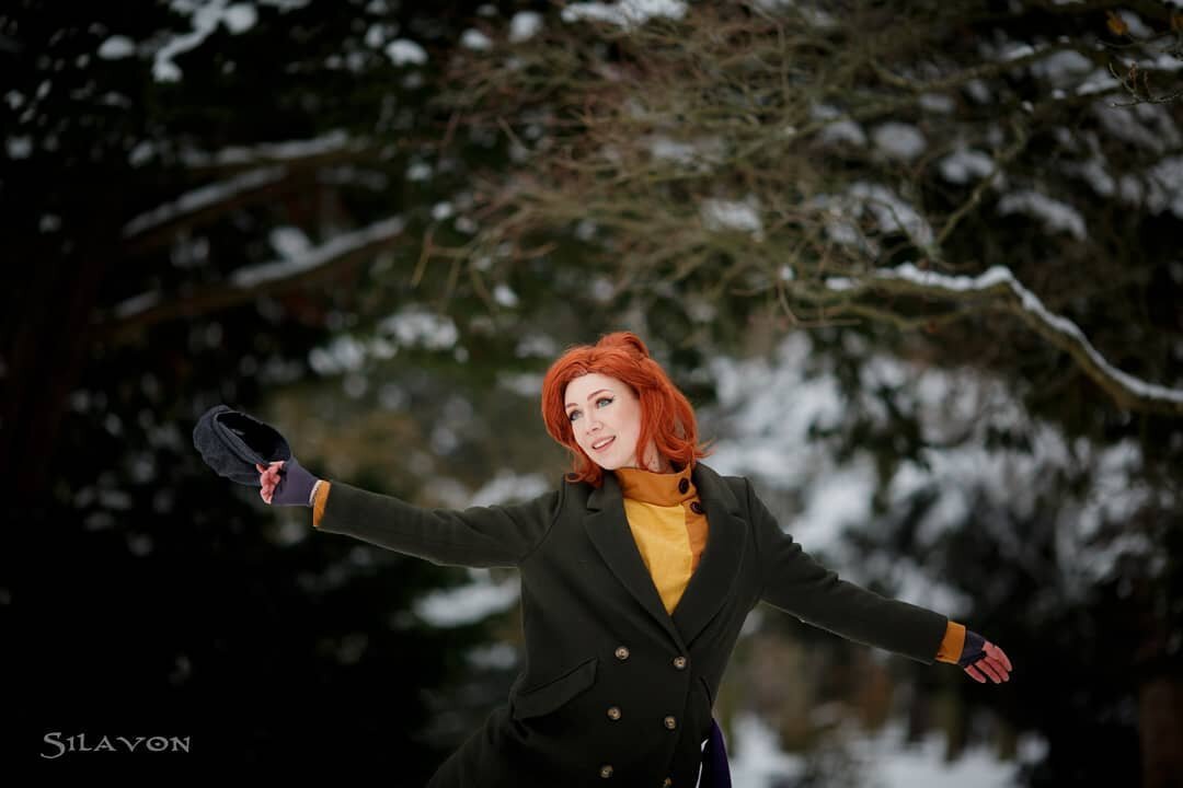 Good morning, good day or good evening everybody! I reckon you can tell we had a lot of fun during this little shoot, can't you? It was quite cold, so we tried to move around and get down as fast as possible. Fortunately @silivrencosplay braced the t