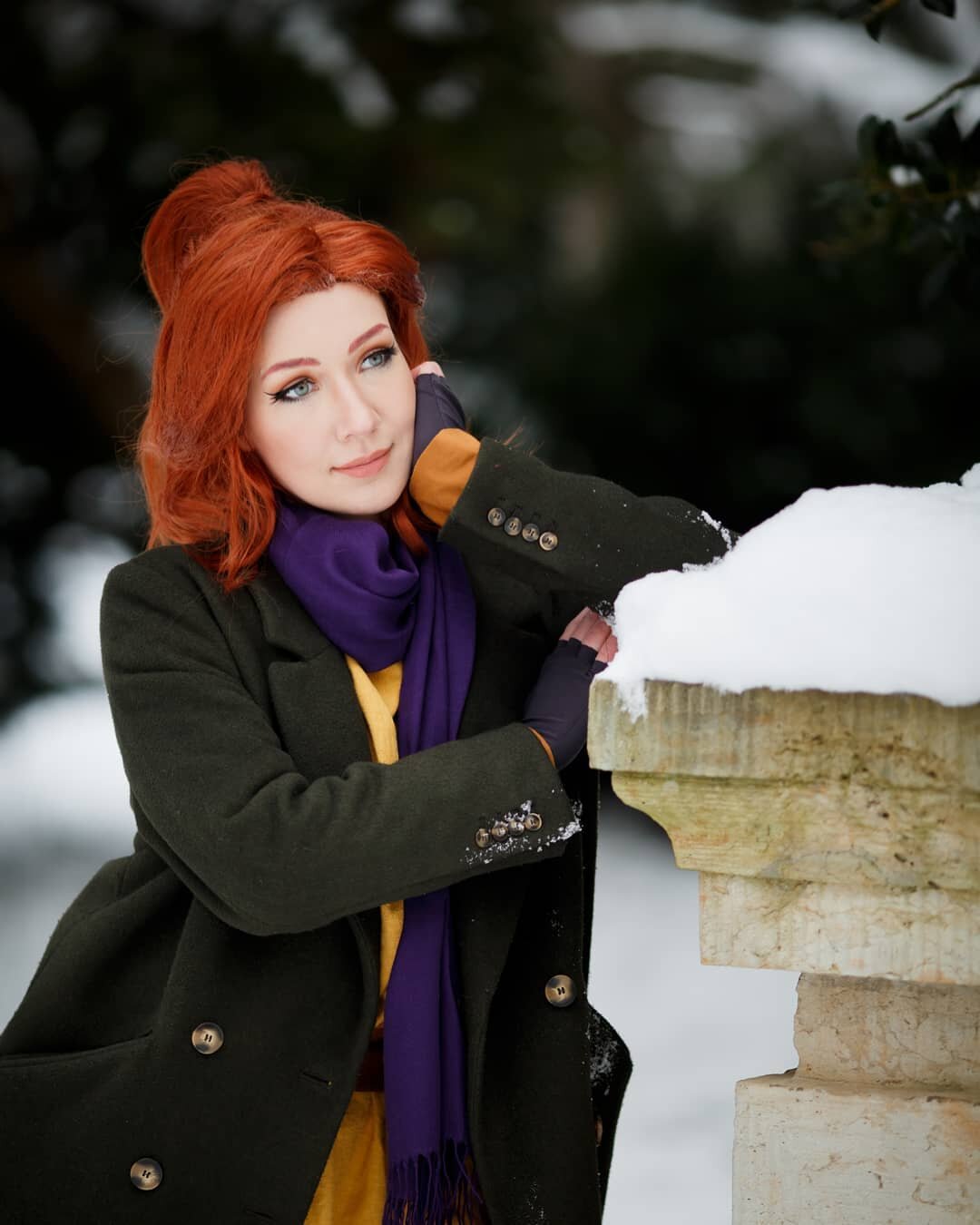 Winter is over, but the snow photos are not! So even through this ones are the Anya photos for now you better prepare yourself for more cold photos to come! Maybe I could put some of the outtakes in my story, what do you think? Are you keen for a smi