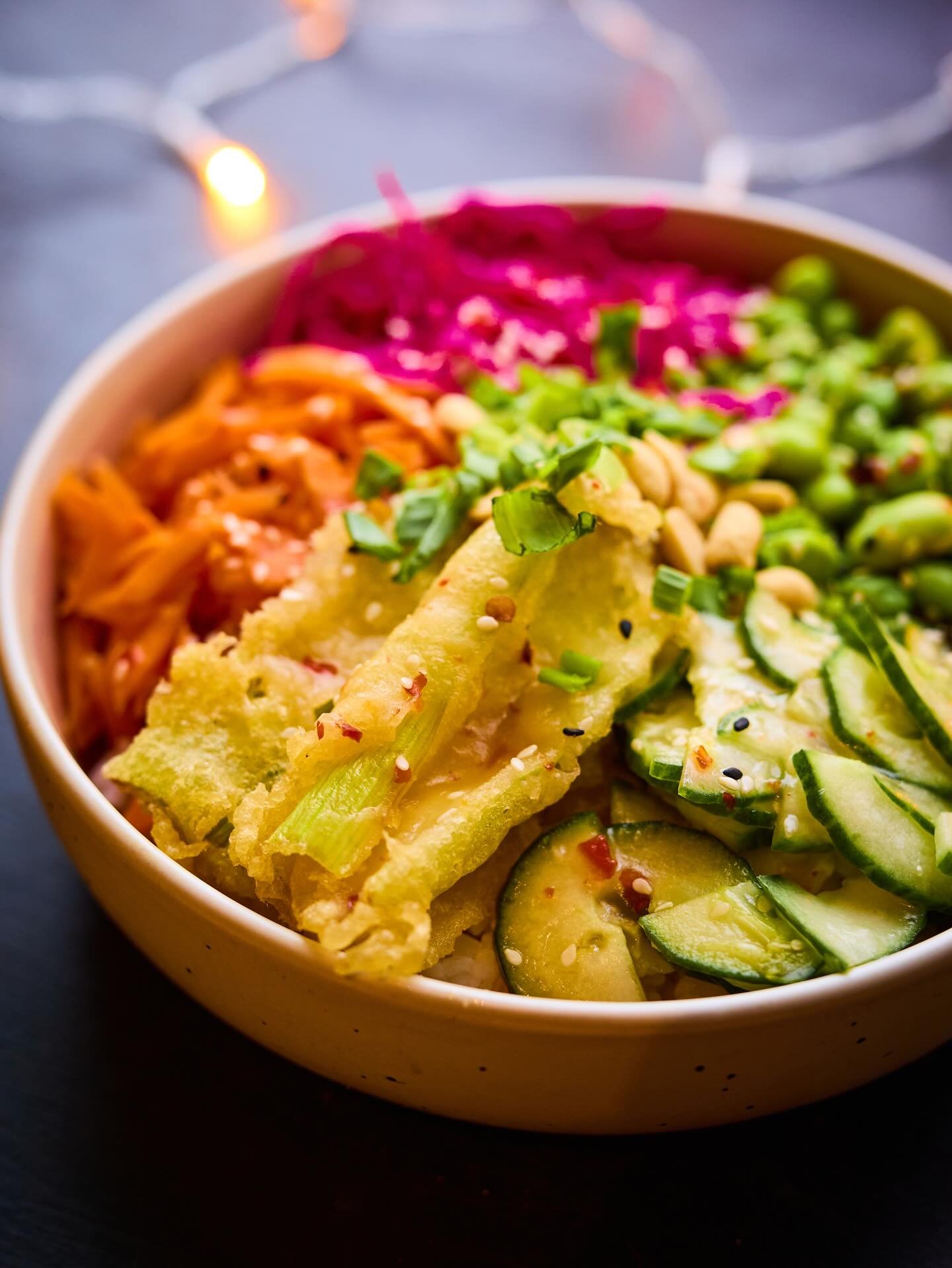 Brak pomysłu na niedzielny obiad? 🍽️ 
Wybierz coś kolorowego, z dużą ilością warzyw i zdrowych węgli i uzupełnij całość ulubionym dodatkiem proteinowym 🙌🏻 
Takie są kompozycje naszych misek 🥗
Każdy znajdzie swoją ulubioną! 

To jak? Skusisz się??