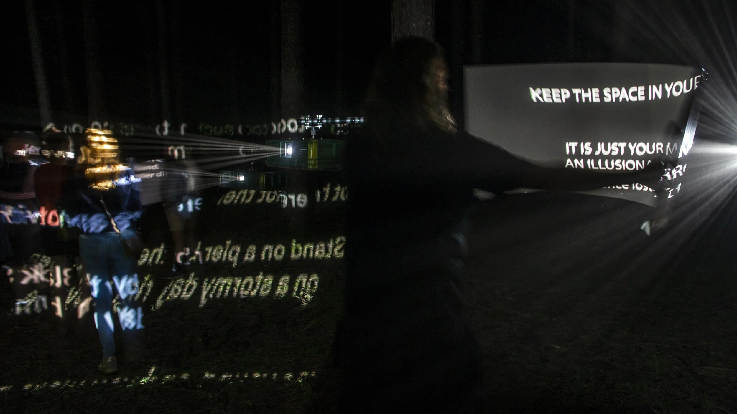 2022_itgwo_source projection reflection_2476 kopie 2.jpg