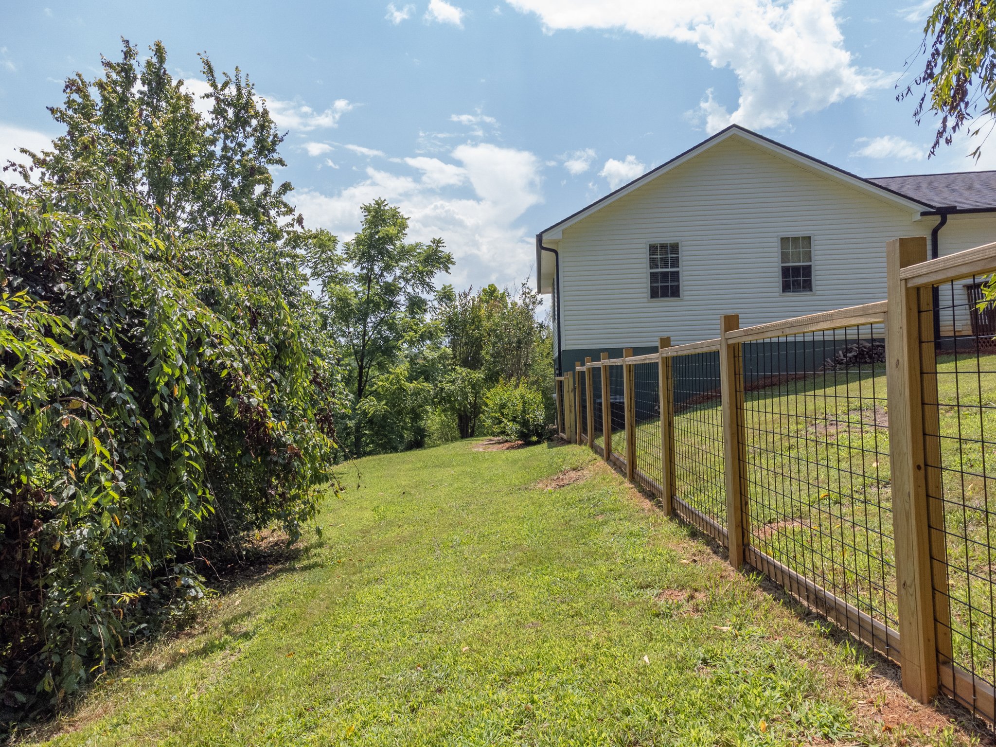 142 Ridge Brook Dr-0410.jpg