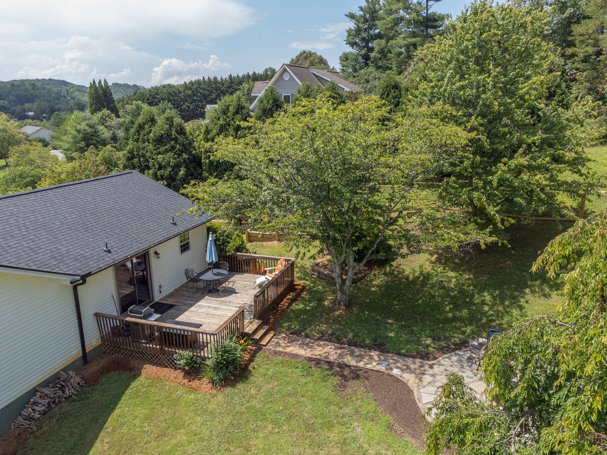 142 Ridge Brook Dr-0405.jpg