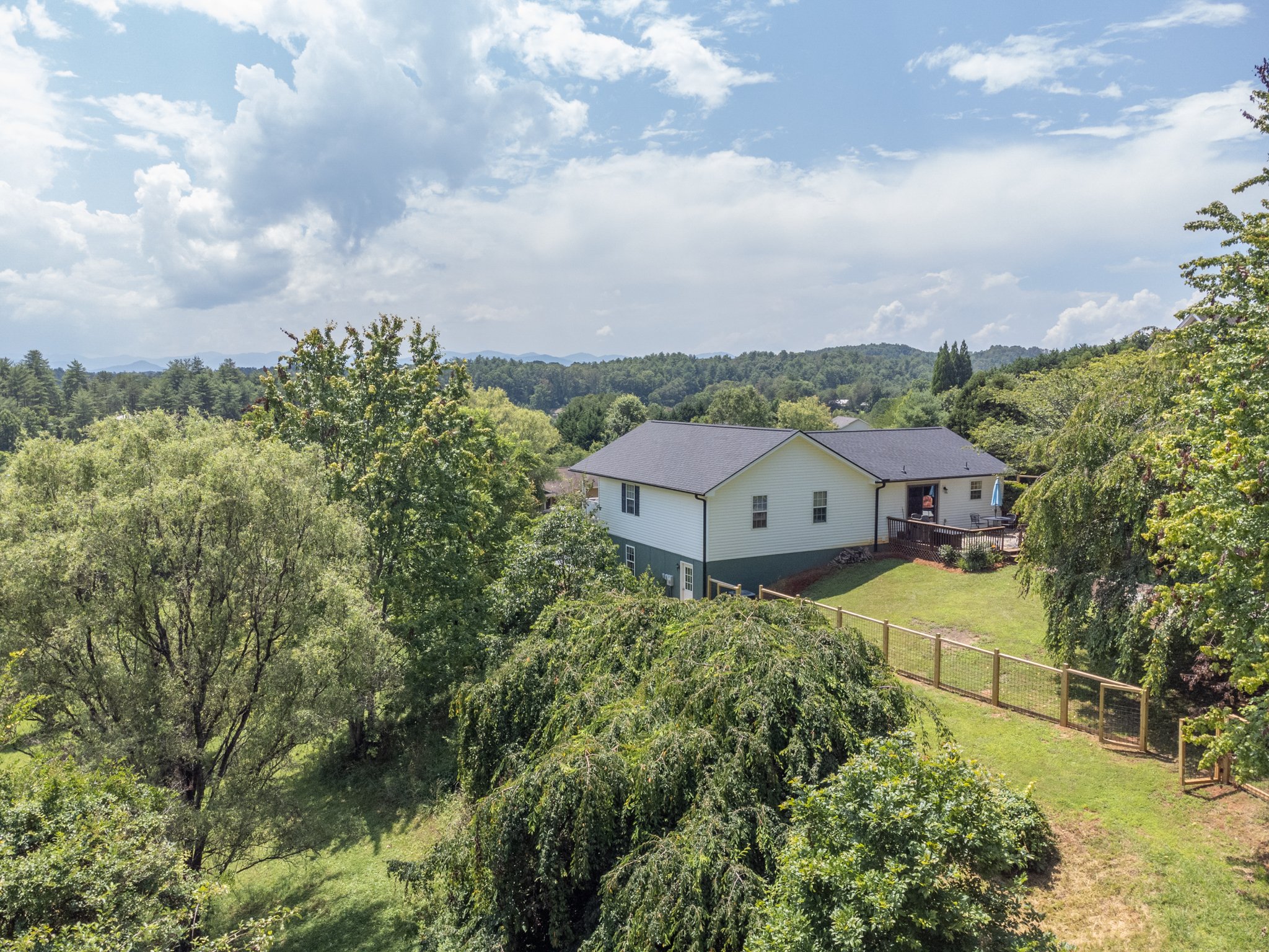142 Ridge Brook Dr-0399.jpg