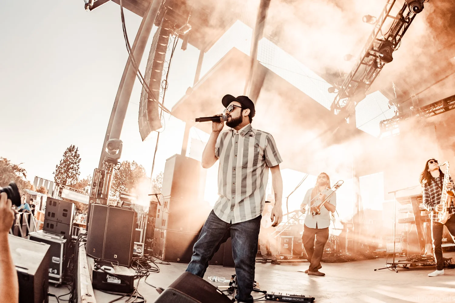Album Review: “Downtown Swing” is Gonzo’s brilliant new album shining a ...
