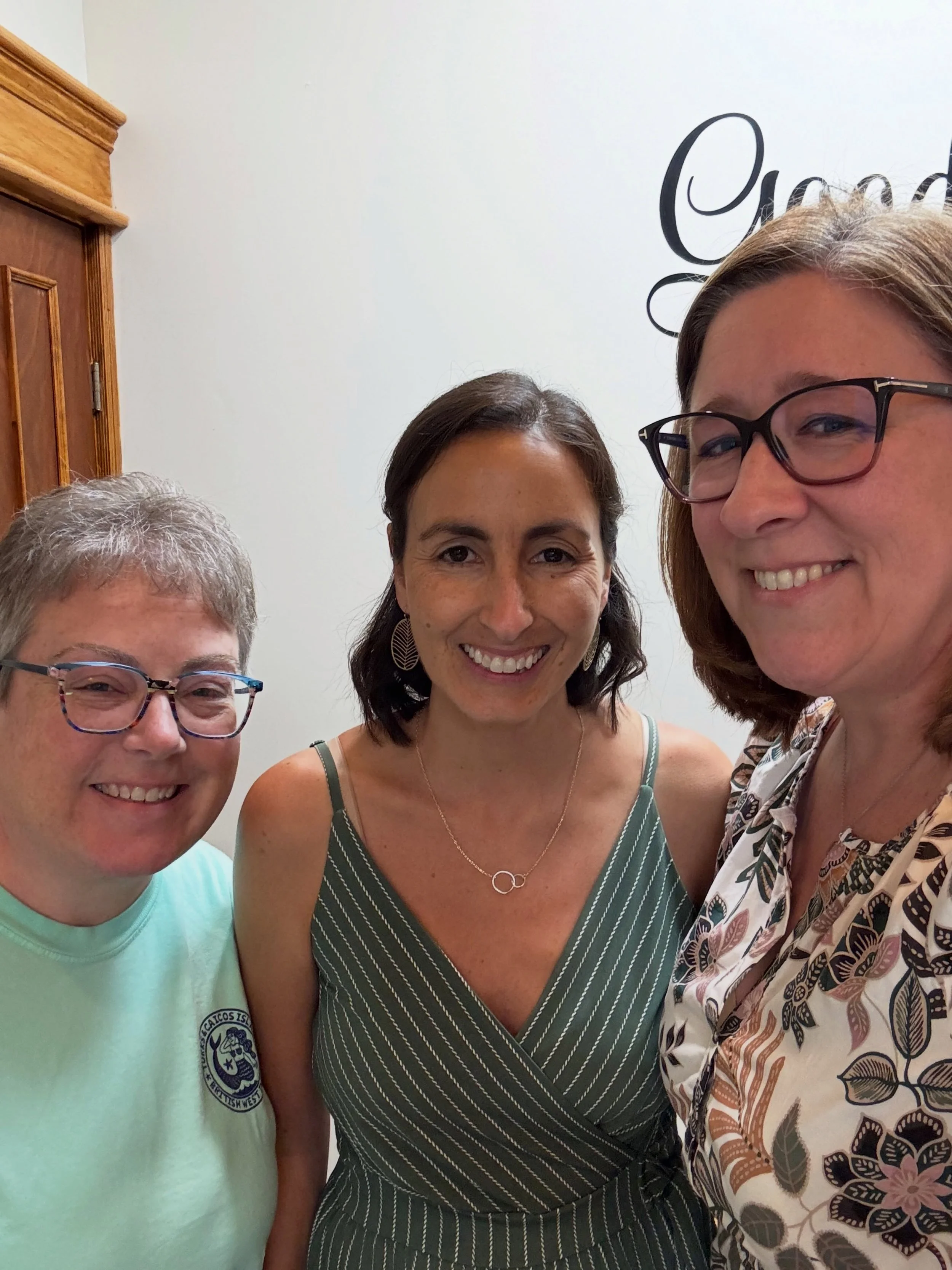 Thank you @melissadorskydesigns for another phenomenal Canva Demo with @mickeygurutravel and friends at @goodcompanyworkspace!

I&rsquo;ve been to several of these and EVERY TIME I learn something new and life changing for designing content for my bu