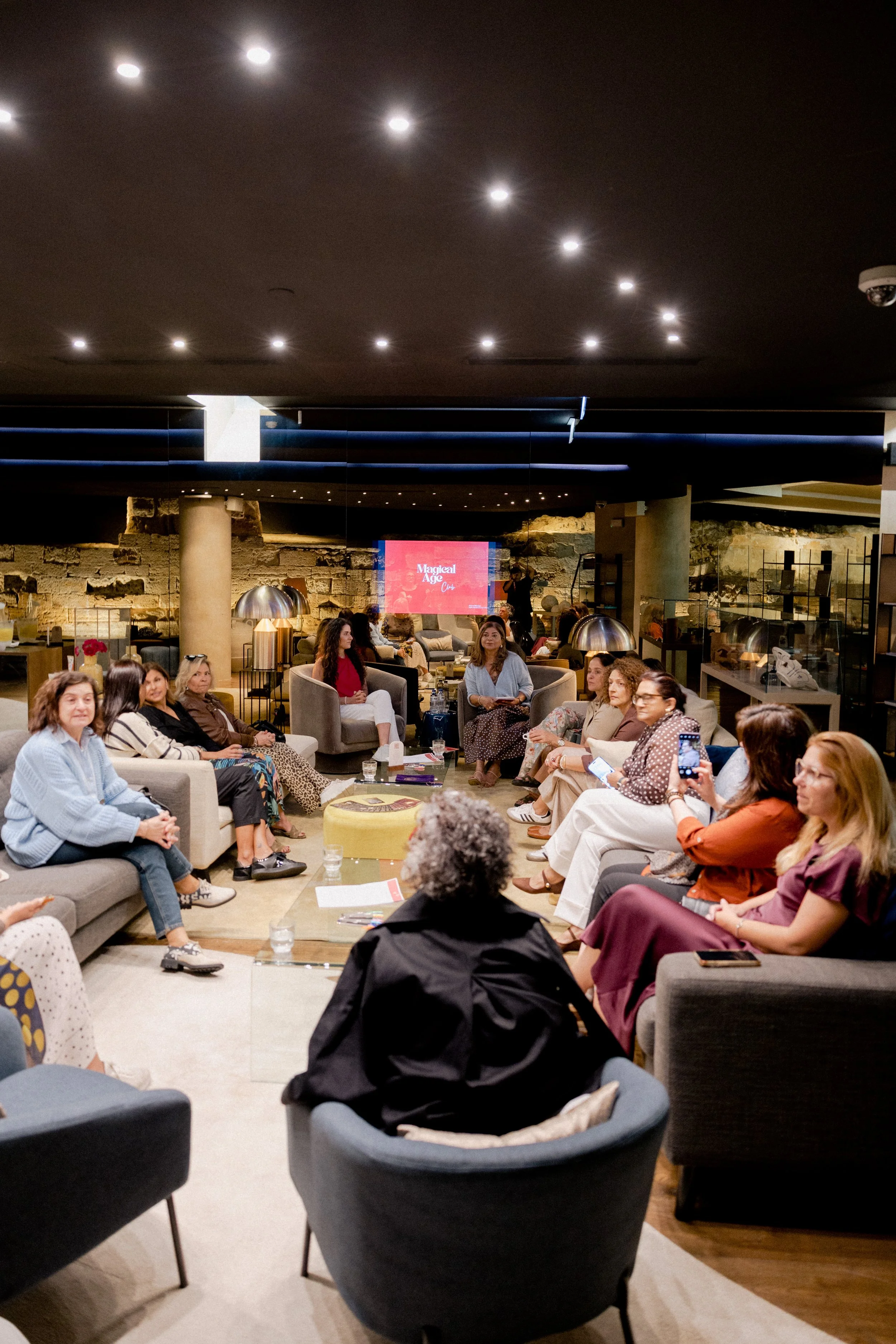 MagicalAgeClubAbril (22 de 202).jpg