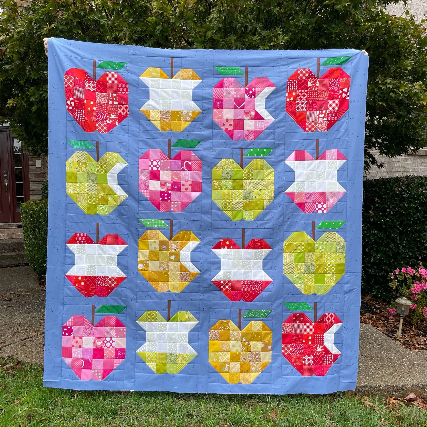The Apple Patch Quilt — Crinkly Quilts