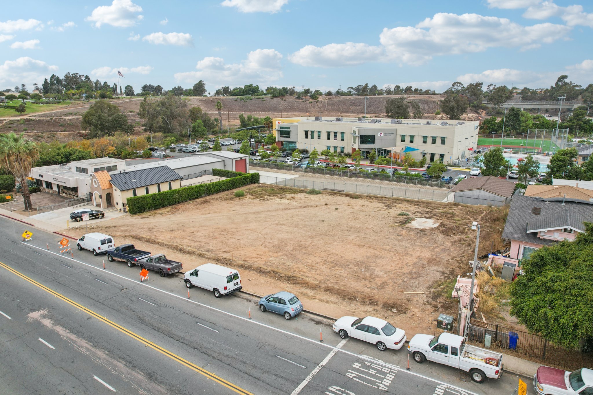 2-web-or-mls-Imperial Ave-S0710-002.jpg