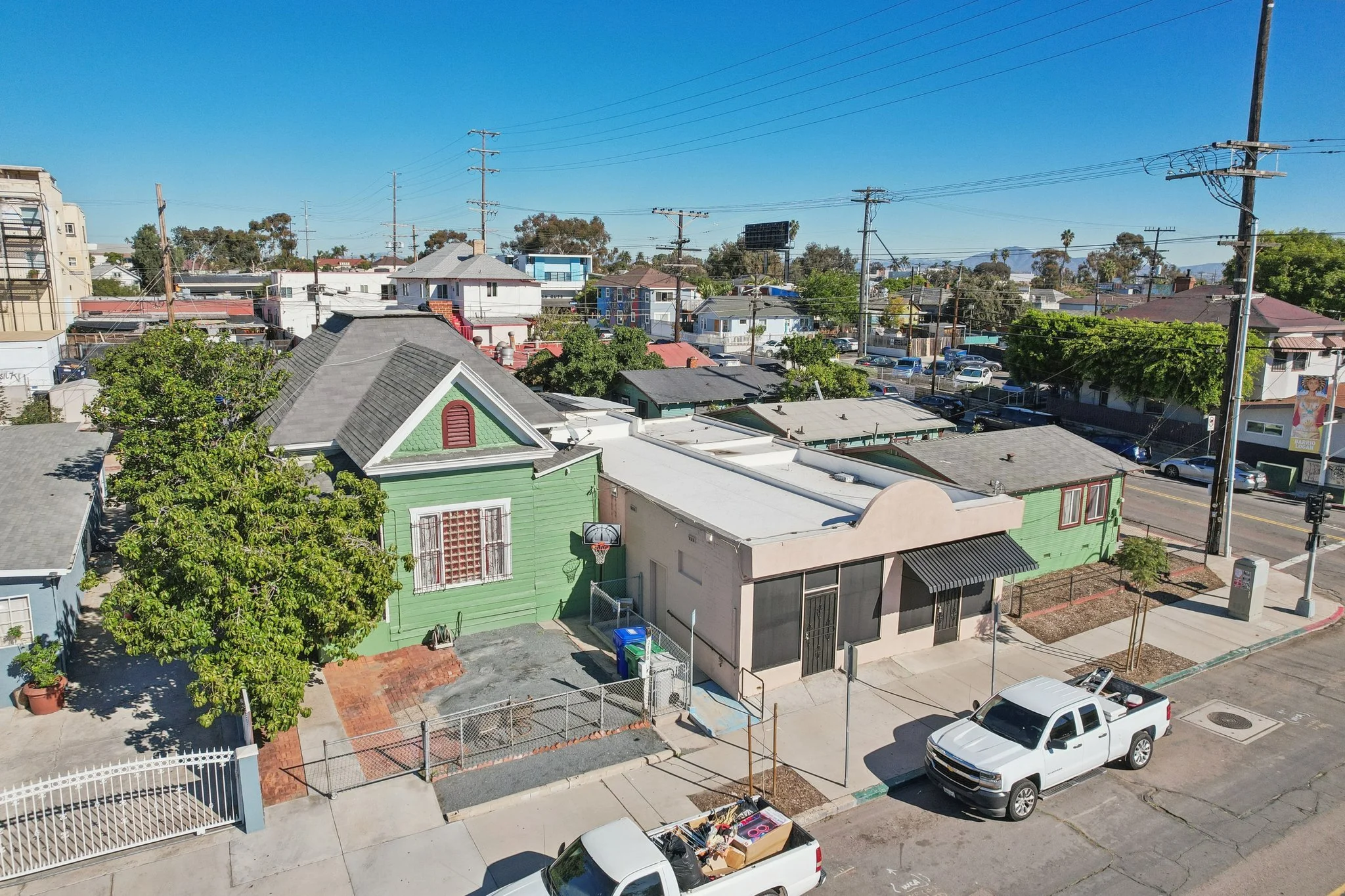 2-web-or-mls-National Ave-S2611-002.jpg