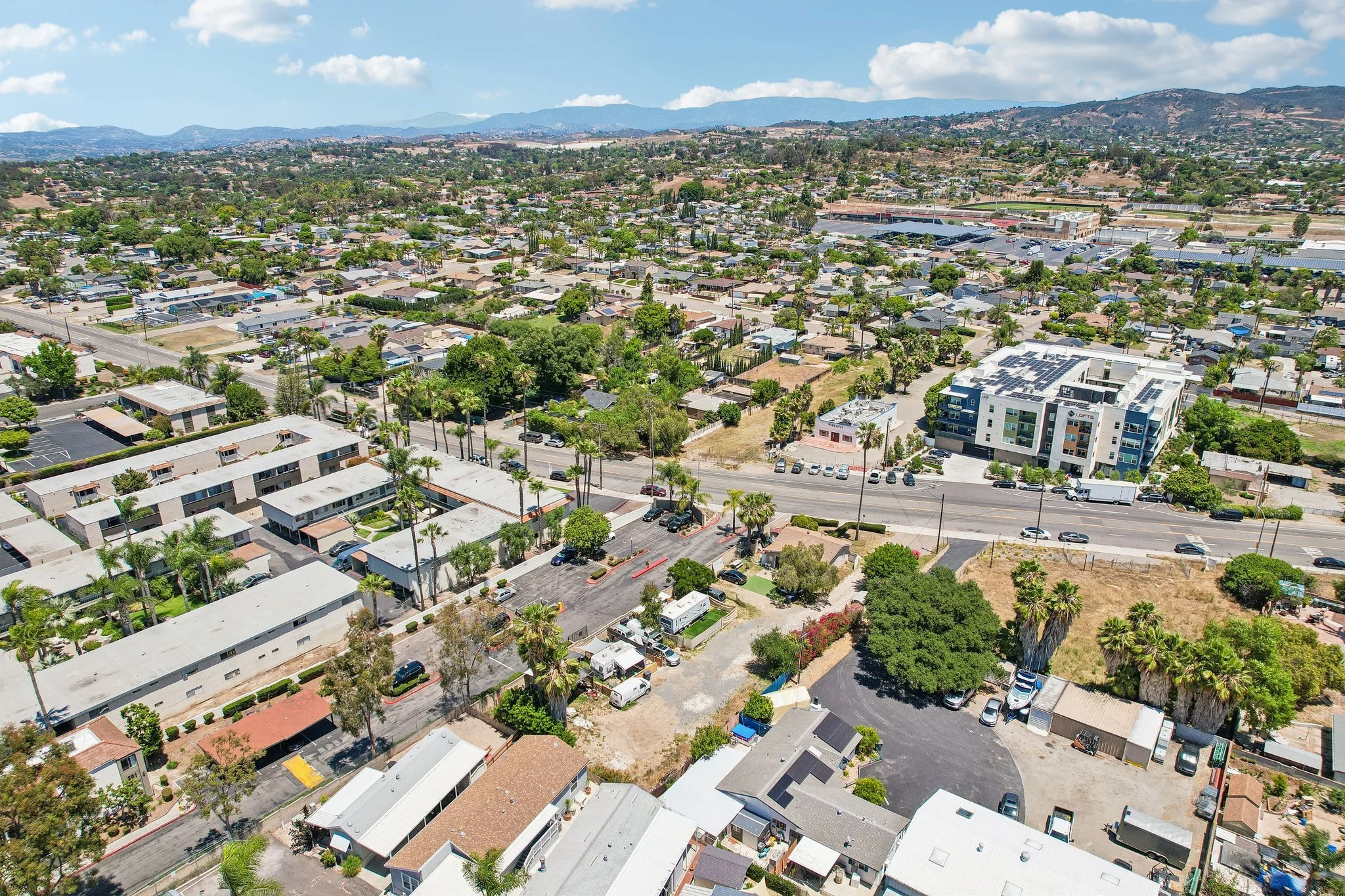 22-web-or-mls-N Santa Fe Ave-S1505-022.jpg